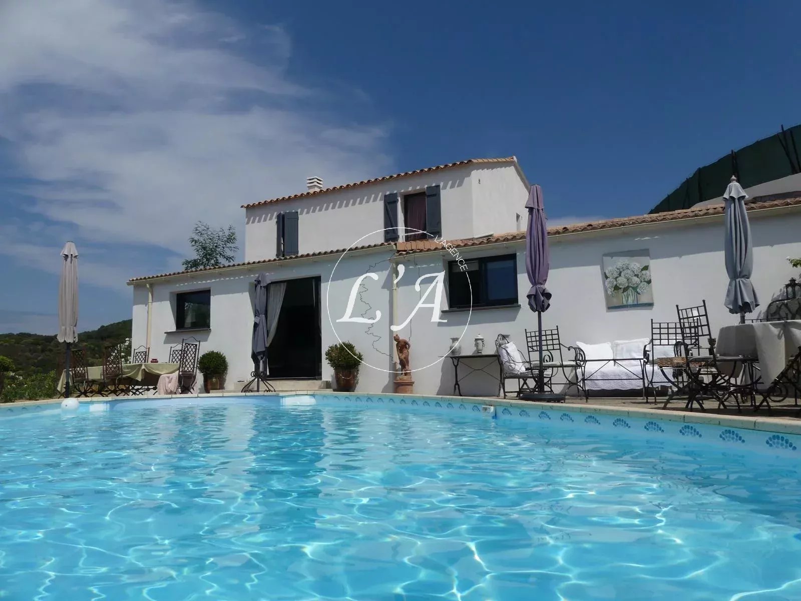 Agence immobilière de 
