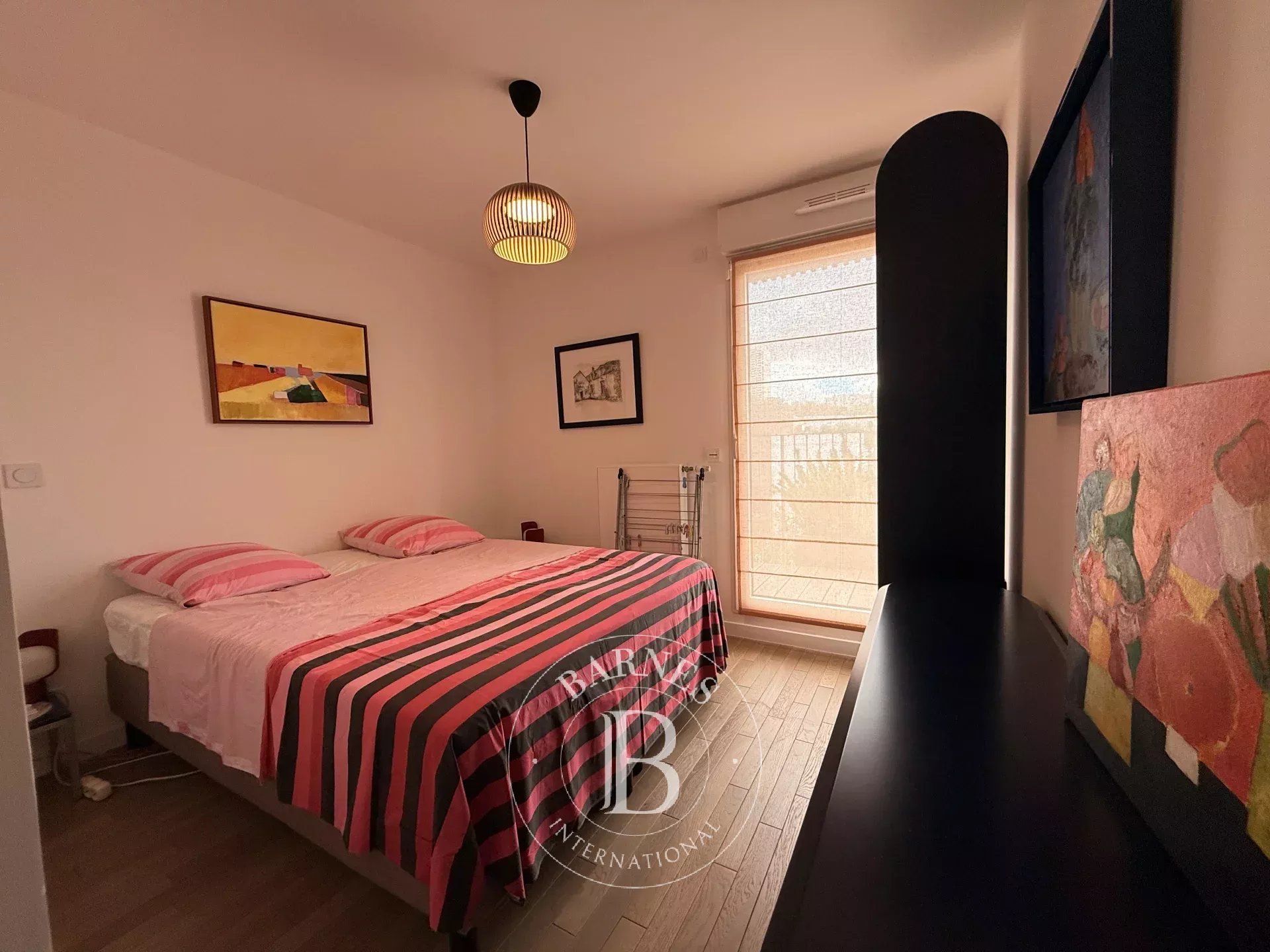 Issy-les-Moulineaux  - Appartement 4 Pi&egrave;ces 2 Chambres - picture 9