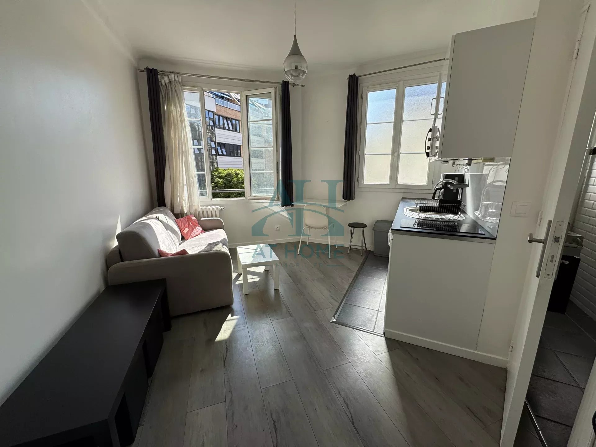 Canal Saint Martin - Studio meublé 17.34m²