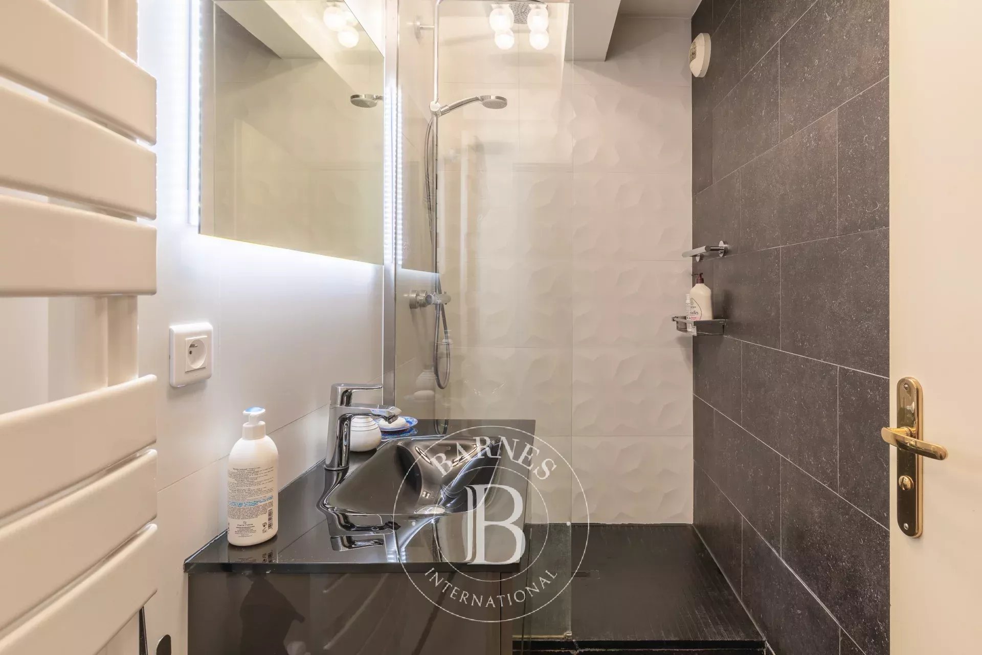 Daire Paris 11ème - picture 13