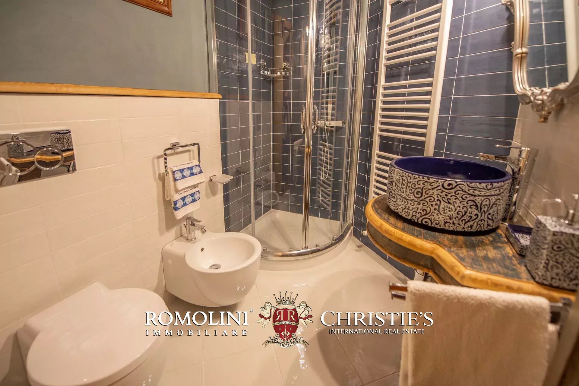 7 Bedroom Villa/Townhouse's Image 74