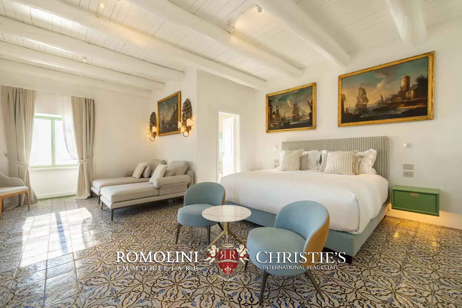 8 Bedroom Villa/Townhouse's Image 85
