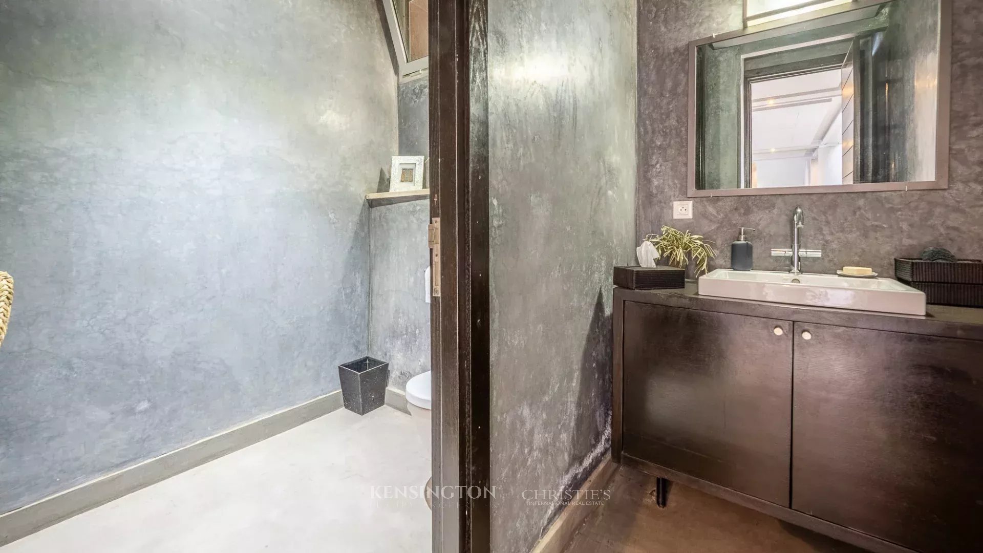 4 Bedroom Villa/Townhouse's Image 33