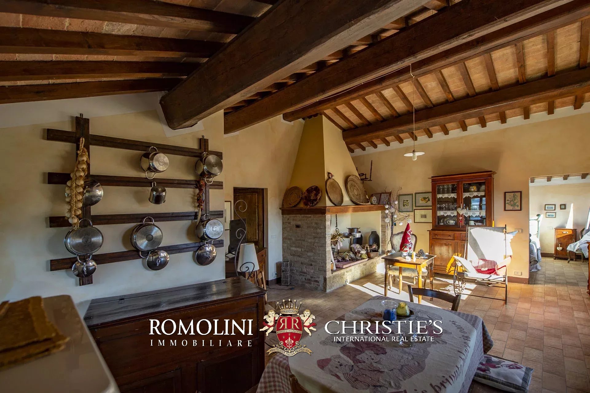 10 Bedroom Villa/Townhouse's Image 26