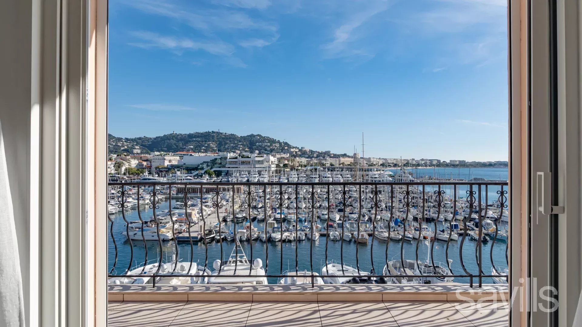 Cannes - Quai Saint-Pierre : Appartement d'exception avec vue imprenable sur le vieux port