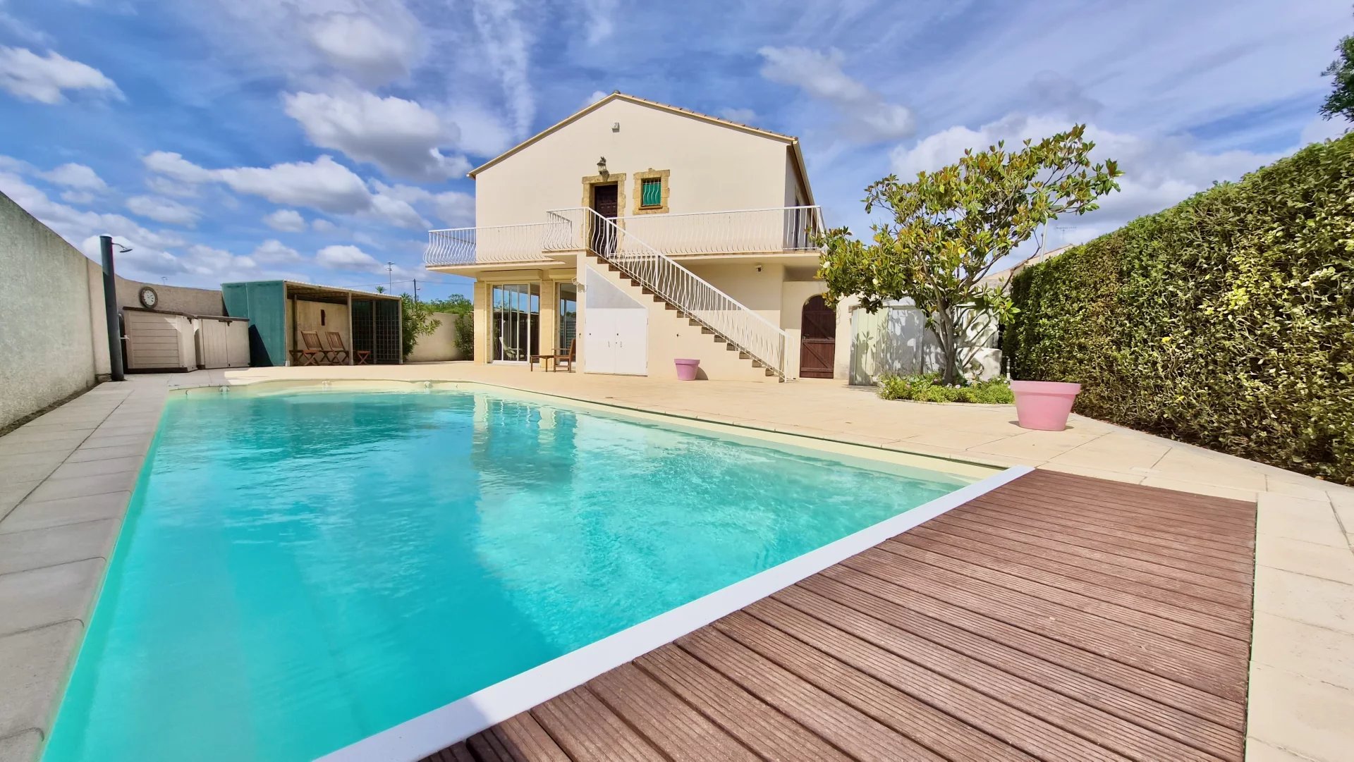 Agence immobilière de 