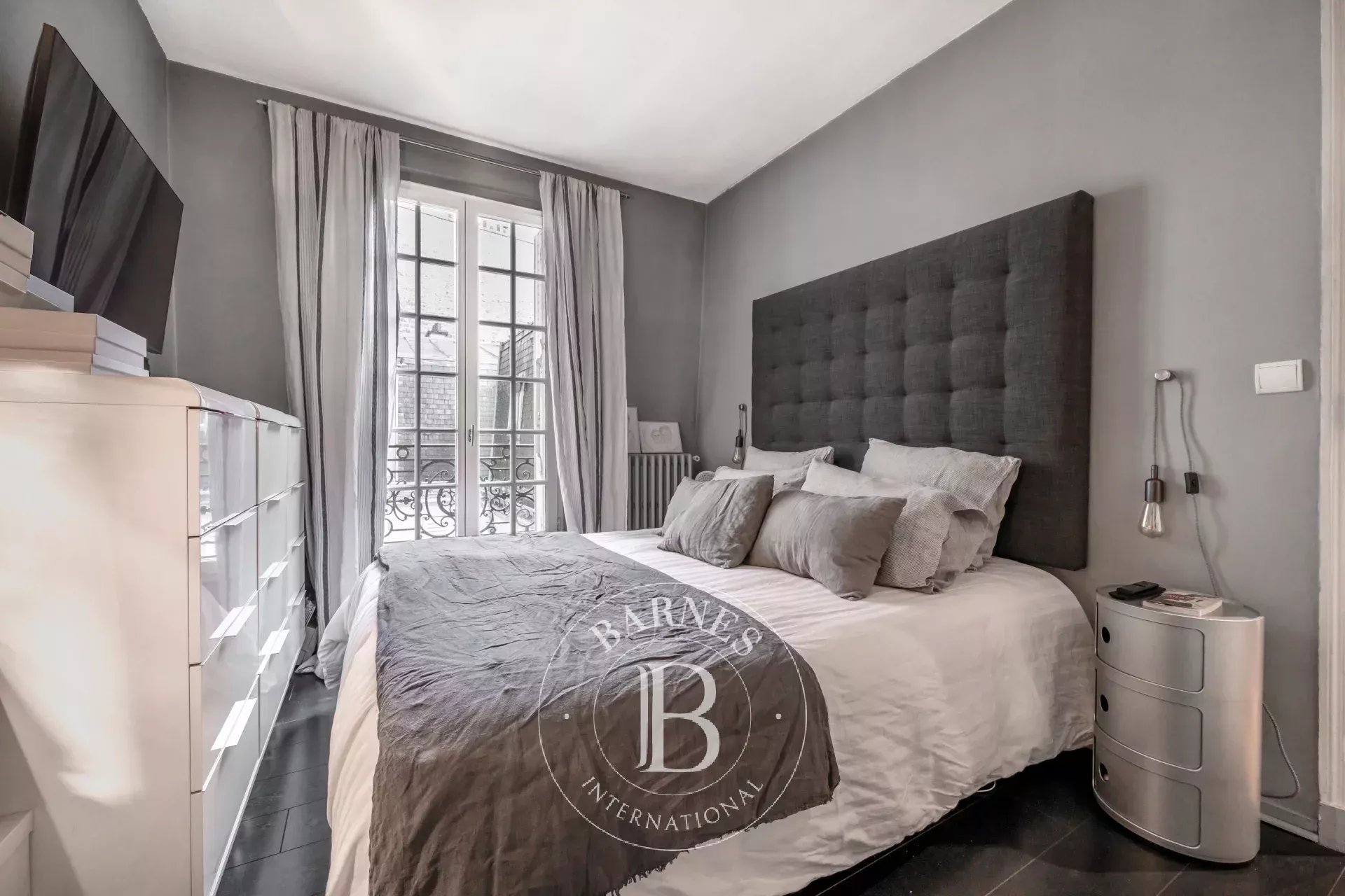 Daire Paris 8ème - picture 10