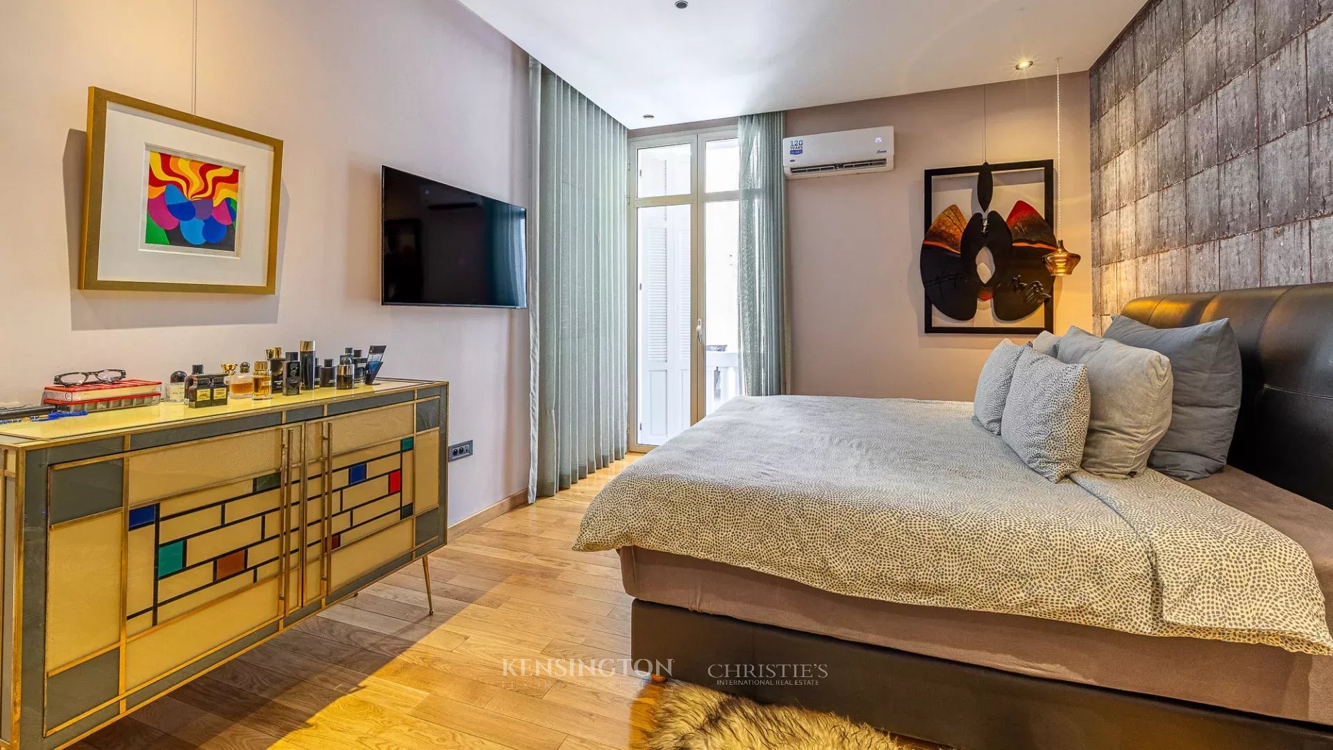 4 Bedroom Villa/Townhouse's Image 8