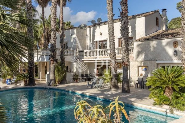 Beautiful family property - unobstructed view - Biot — photo 1