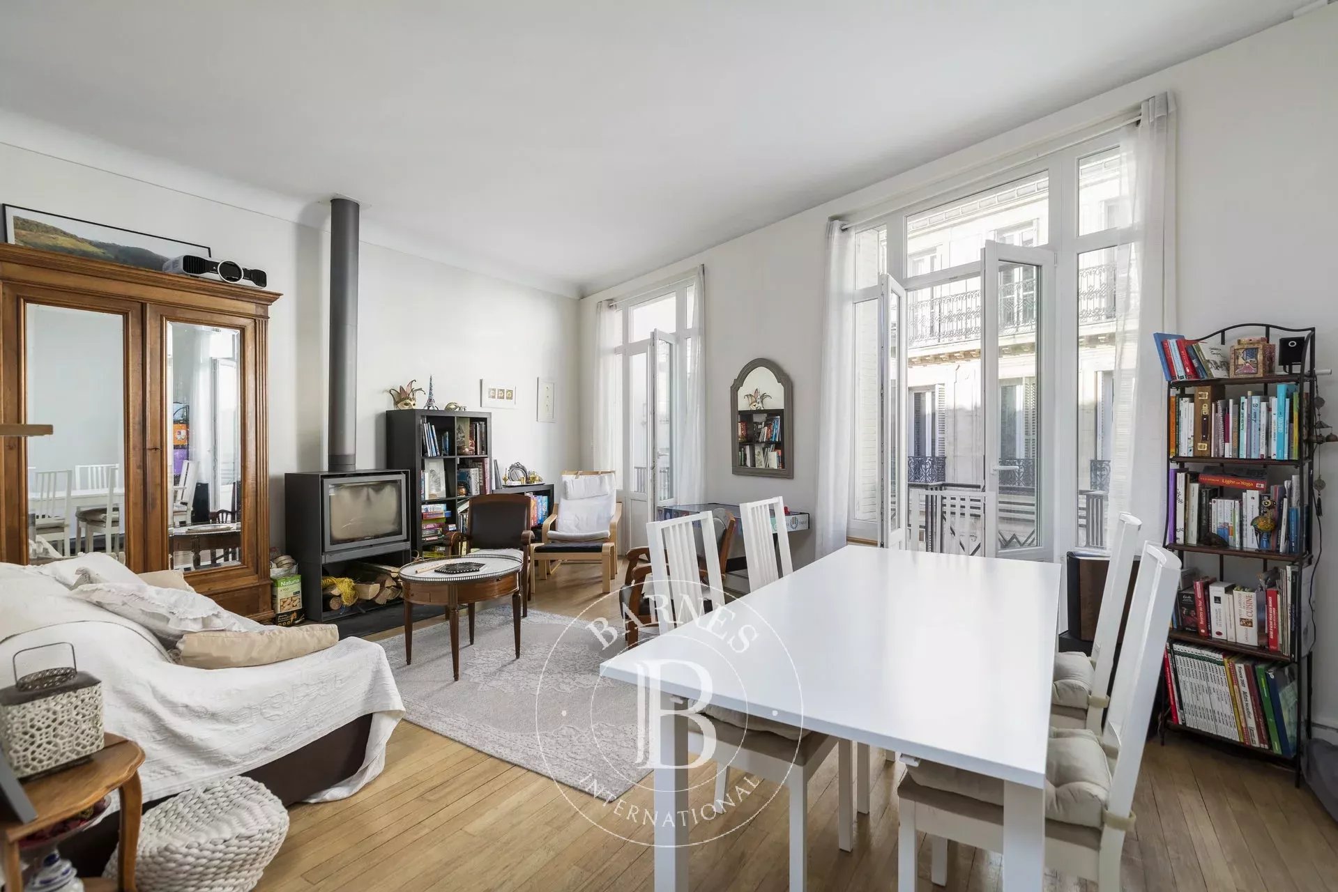 Daire Paris 8ème - picture 5