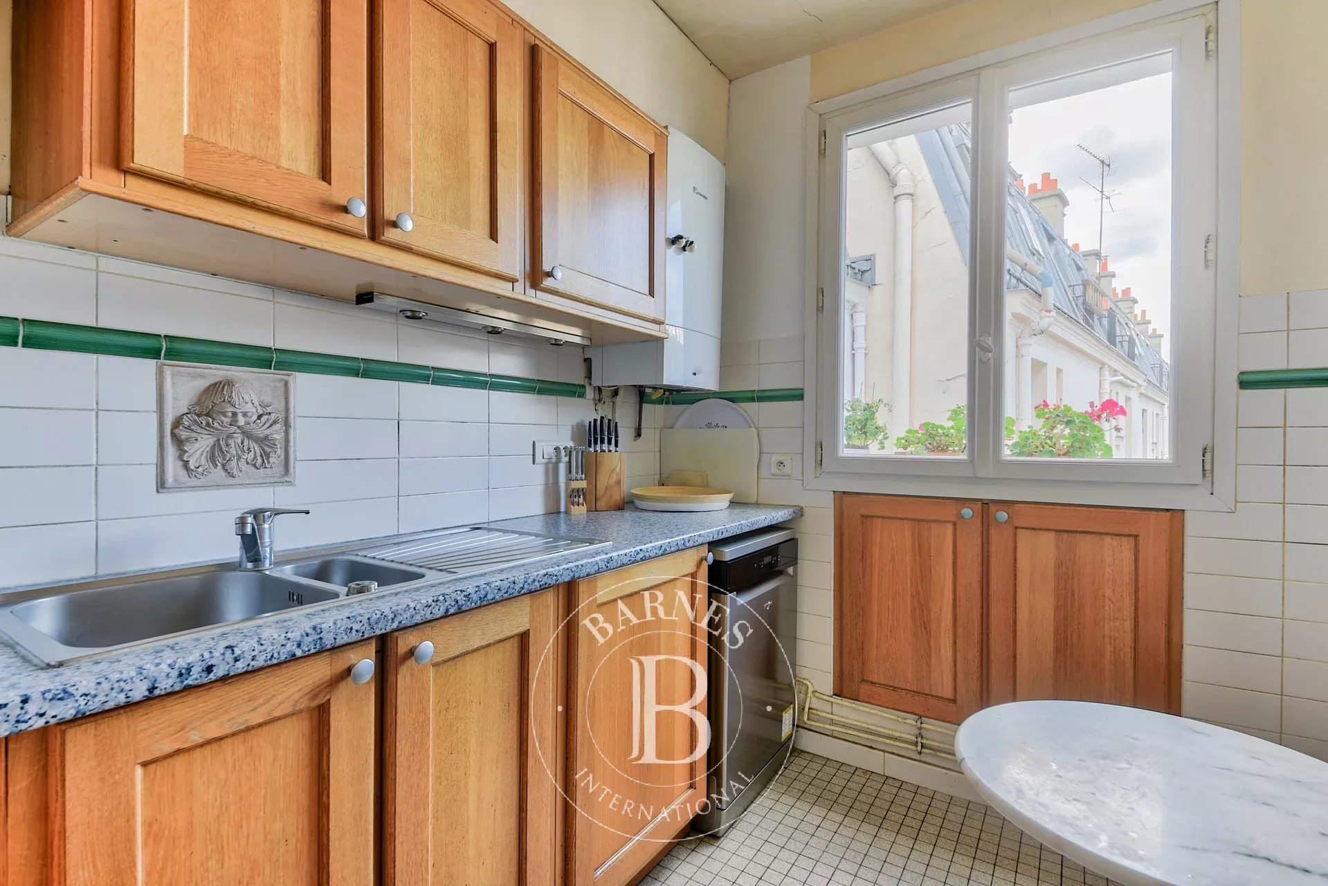 Daire Paris 10ème - picture 4