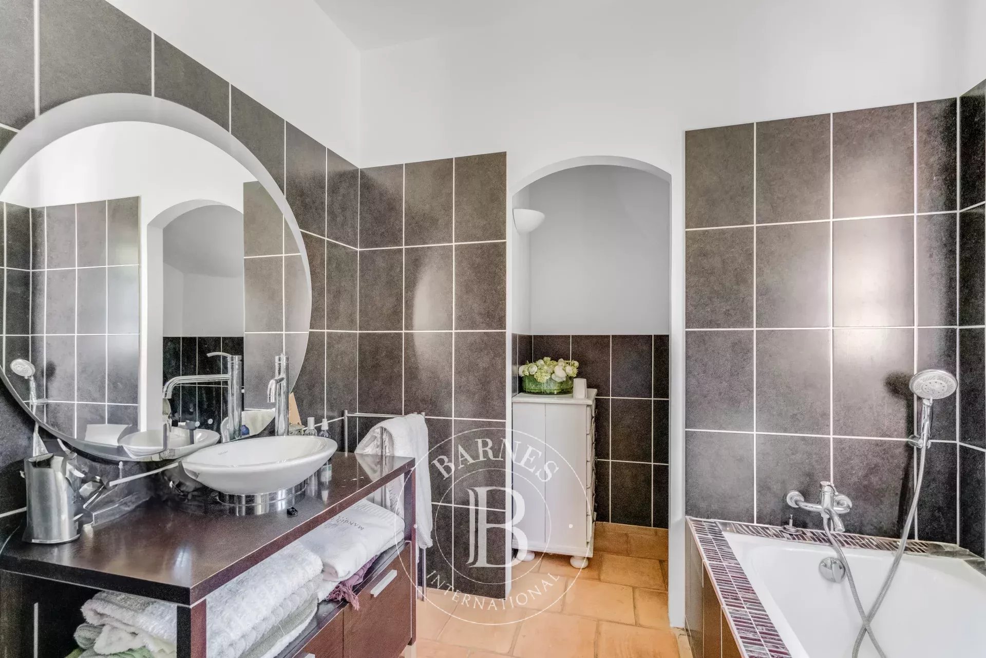 Ev Gassin - picture 11