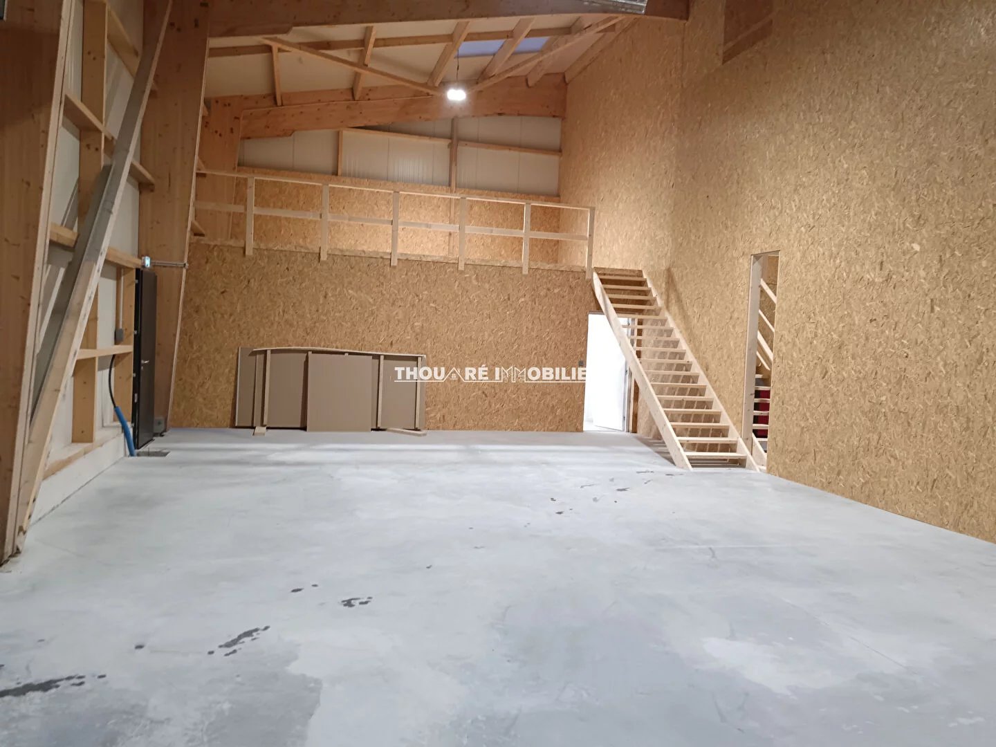 Location Bureau La Chapelle-Basse-Mer