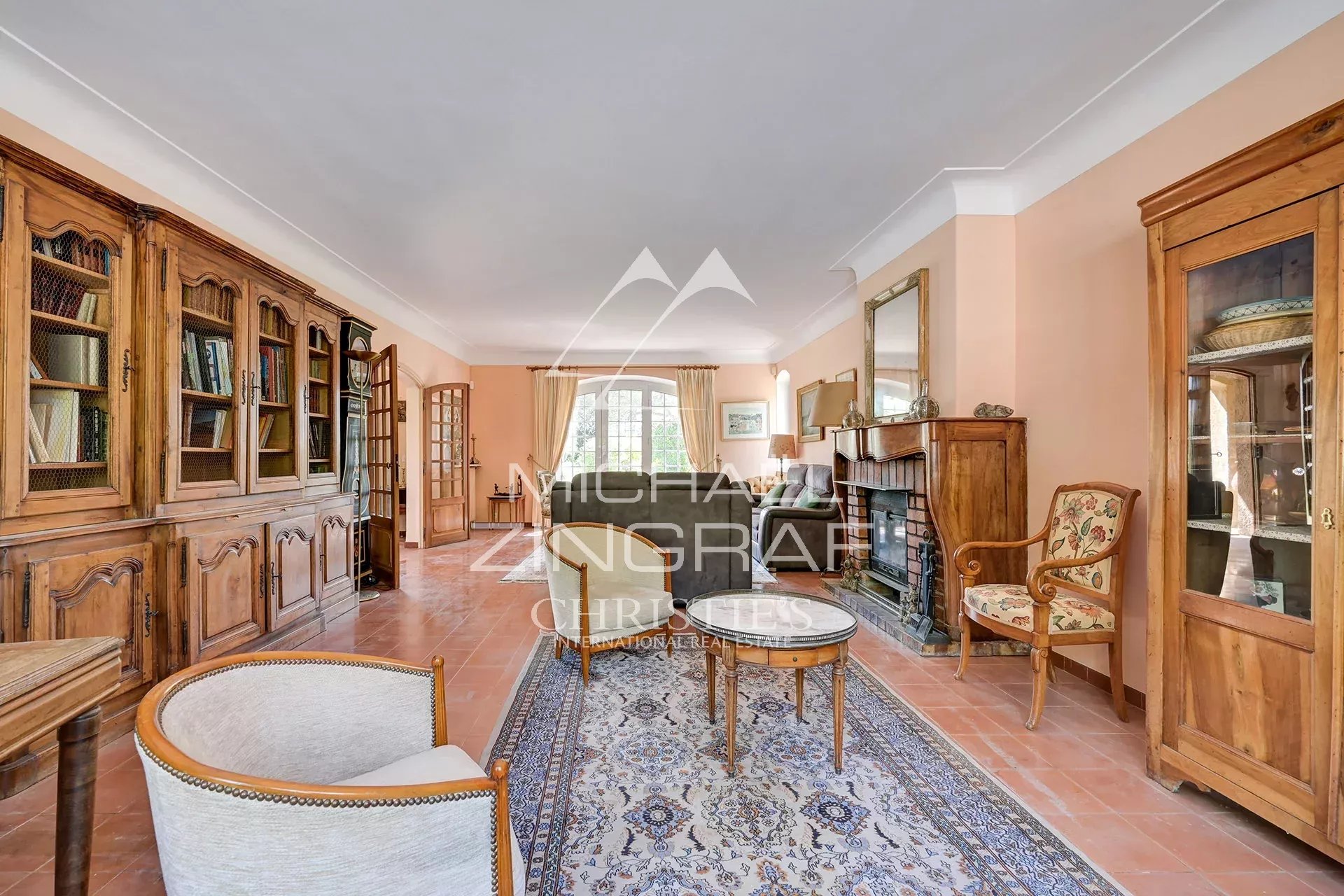 4 Bedroom Villa/Townhouse's Image 7