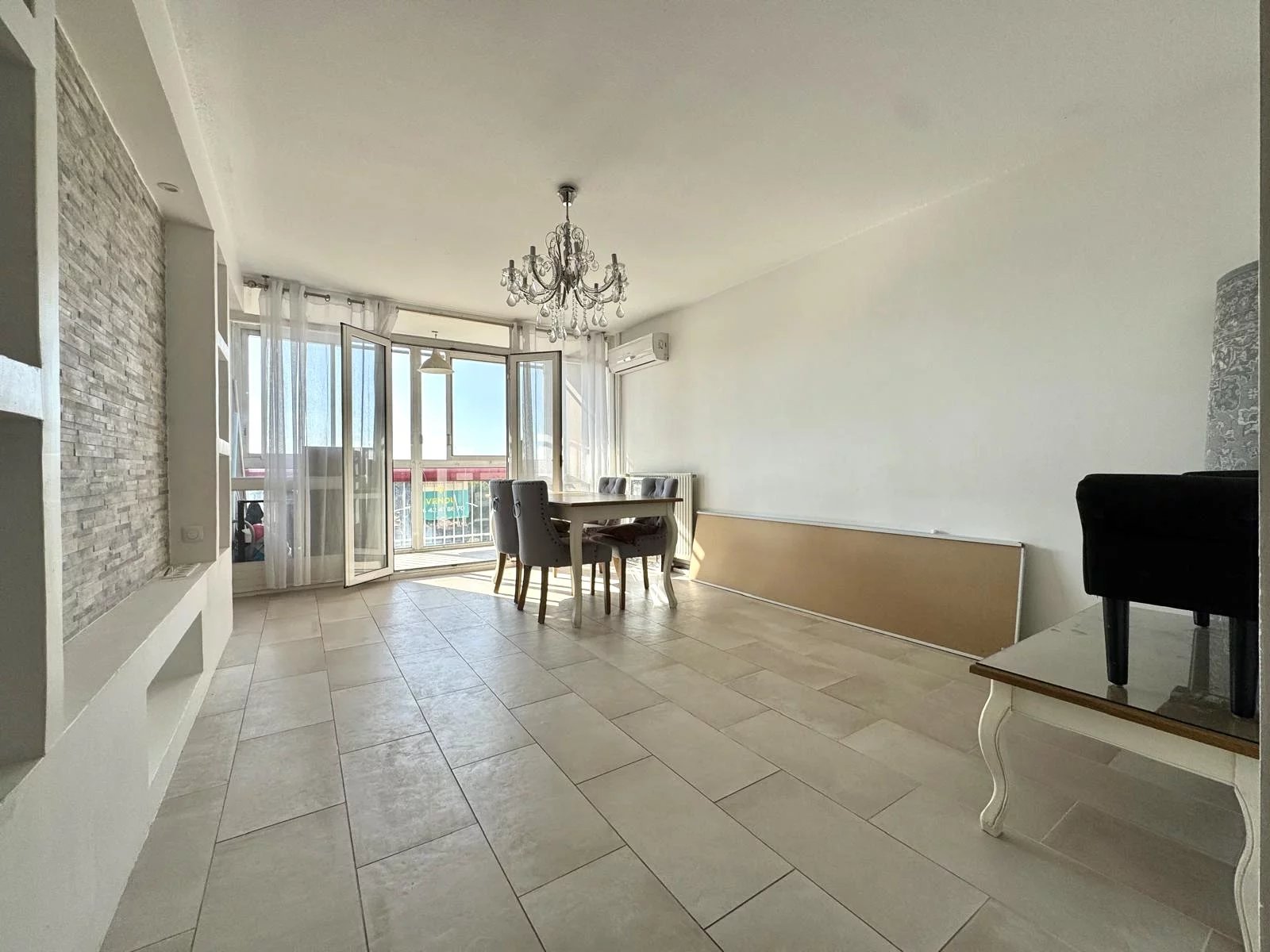 Sale Apartment Vitrolles