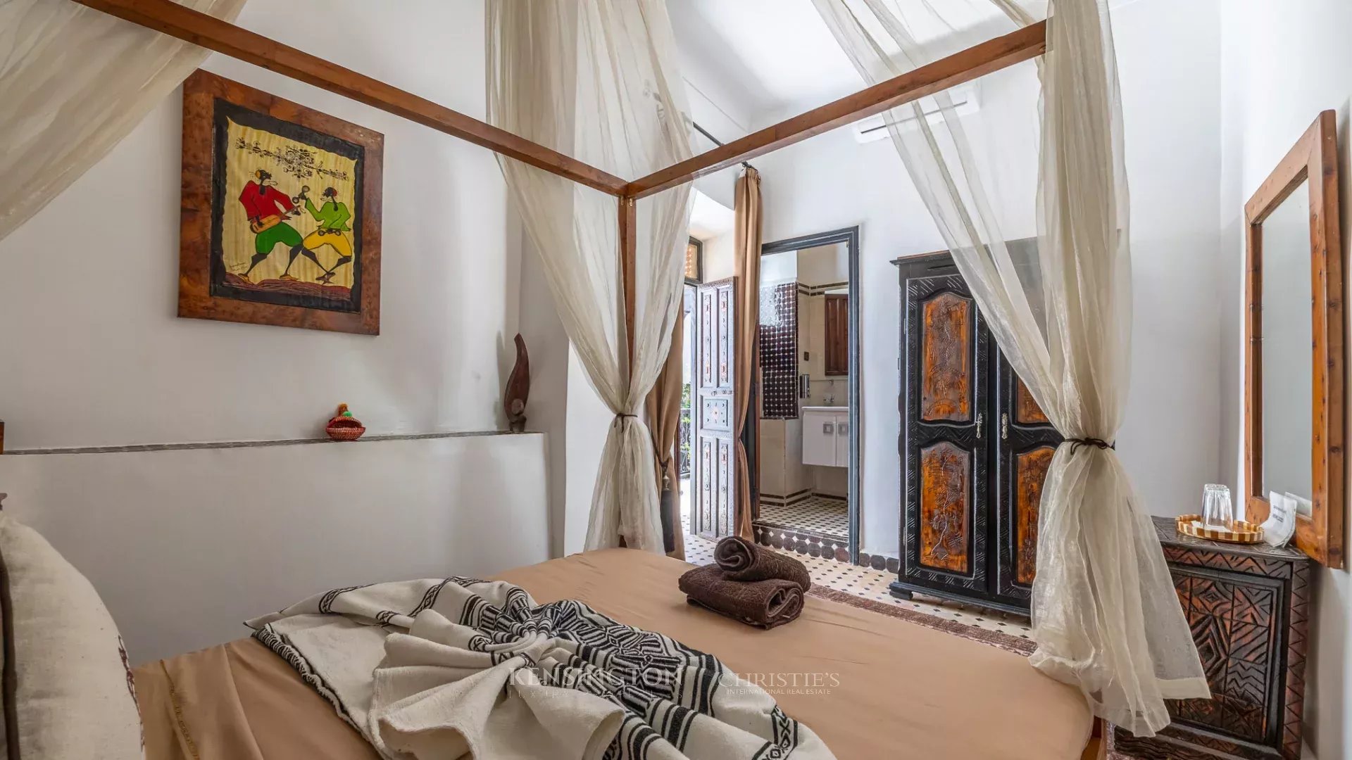 7 Bedroom Villa/Townhouse's Image 26