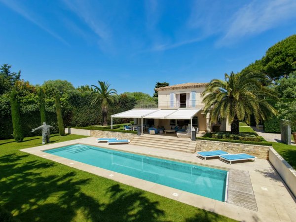 Cap d’Antibes — West Side Elegant Villa in a Private Gated Estate — photo 3