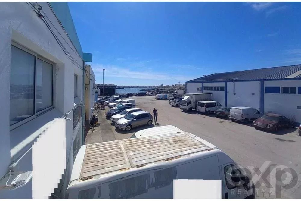 ARMAZEM - ZONA INDUSTRIAL DE OLHAO