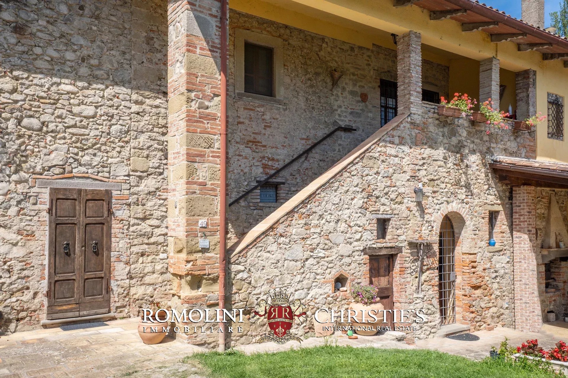 7 Bedroom Villa/Townhouse's Image 14
