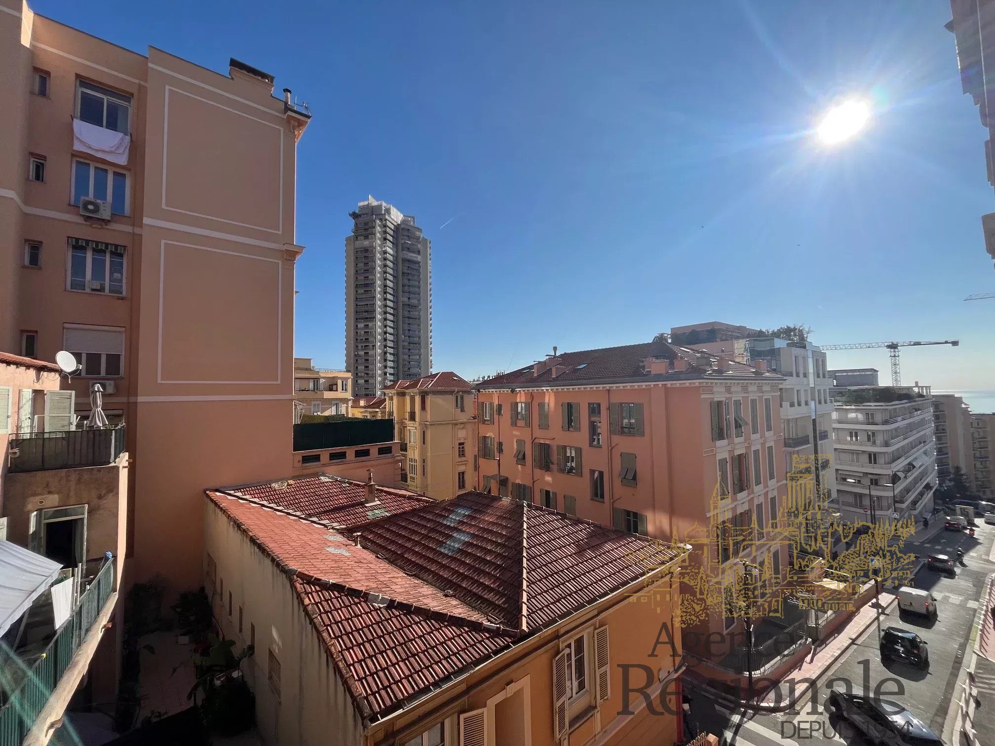 BEAUSOLEIL : 3 pièces, balcon, cave