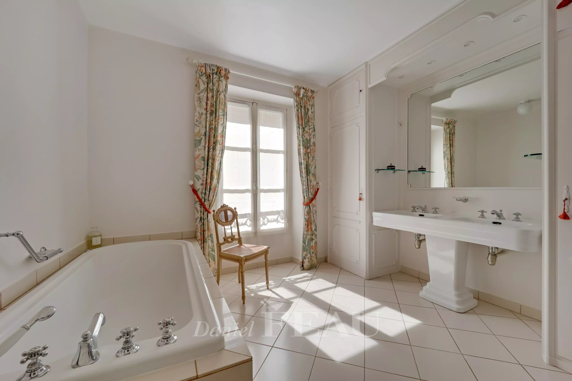 7 Bedroom Villa/Townhouse's Image 7