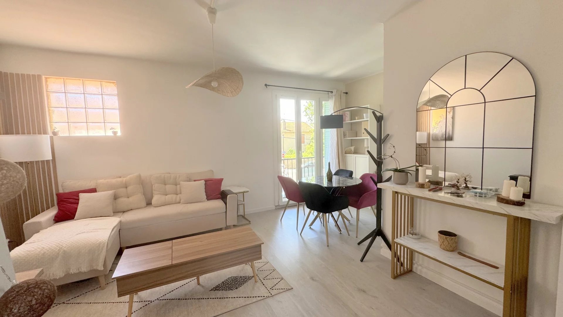 Agence immobilière de 