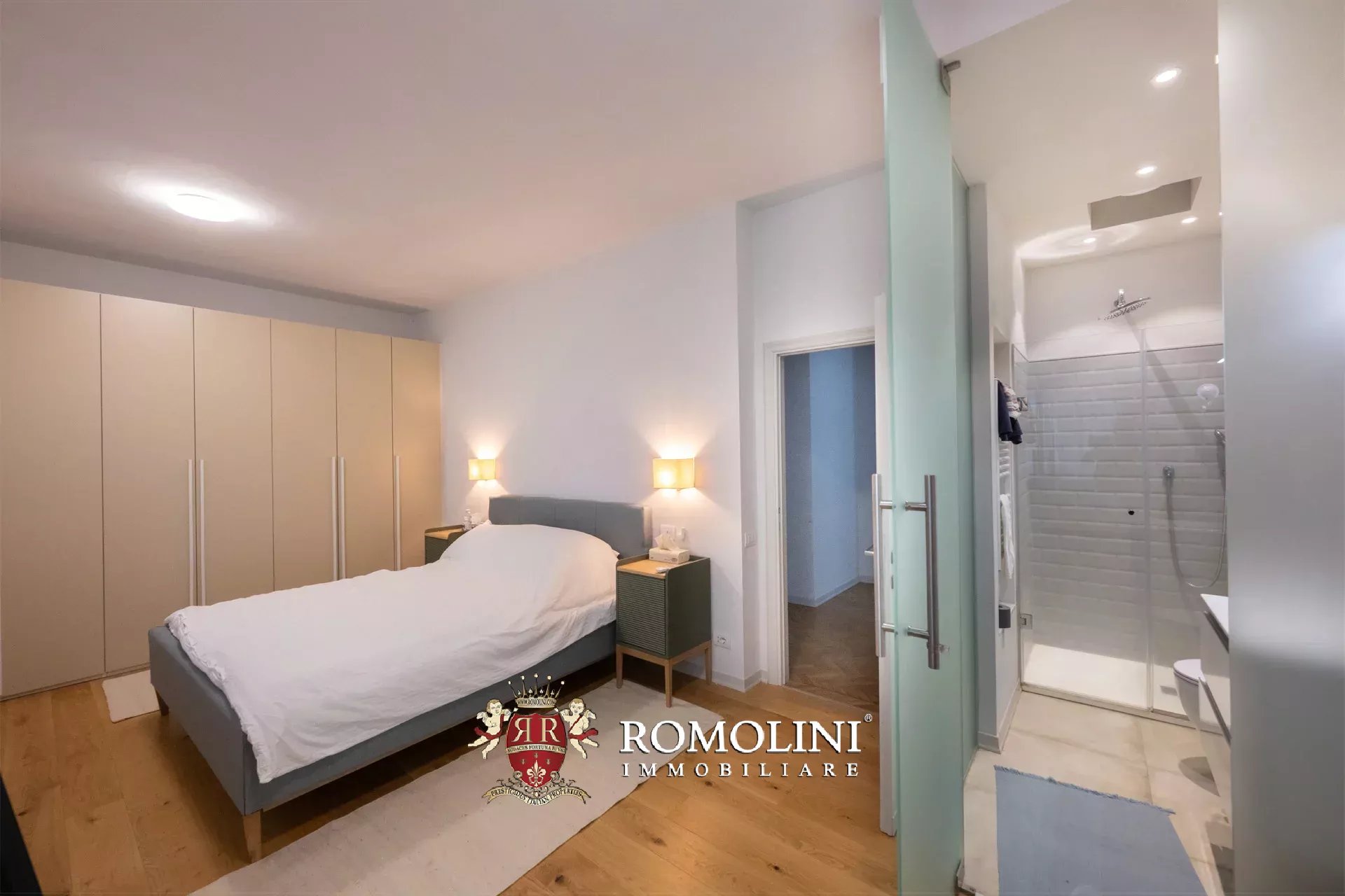 6 Bedroom Villa/Townhouse's Image 43