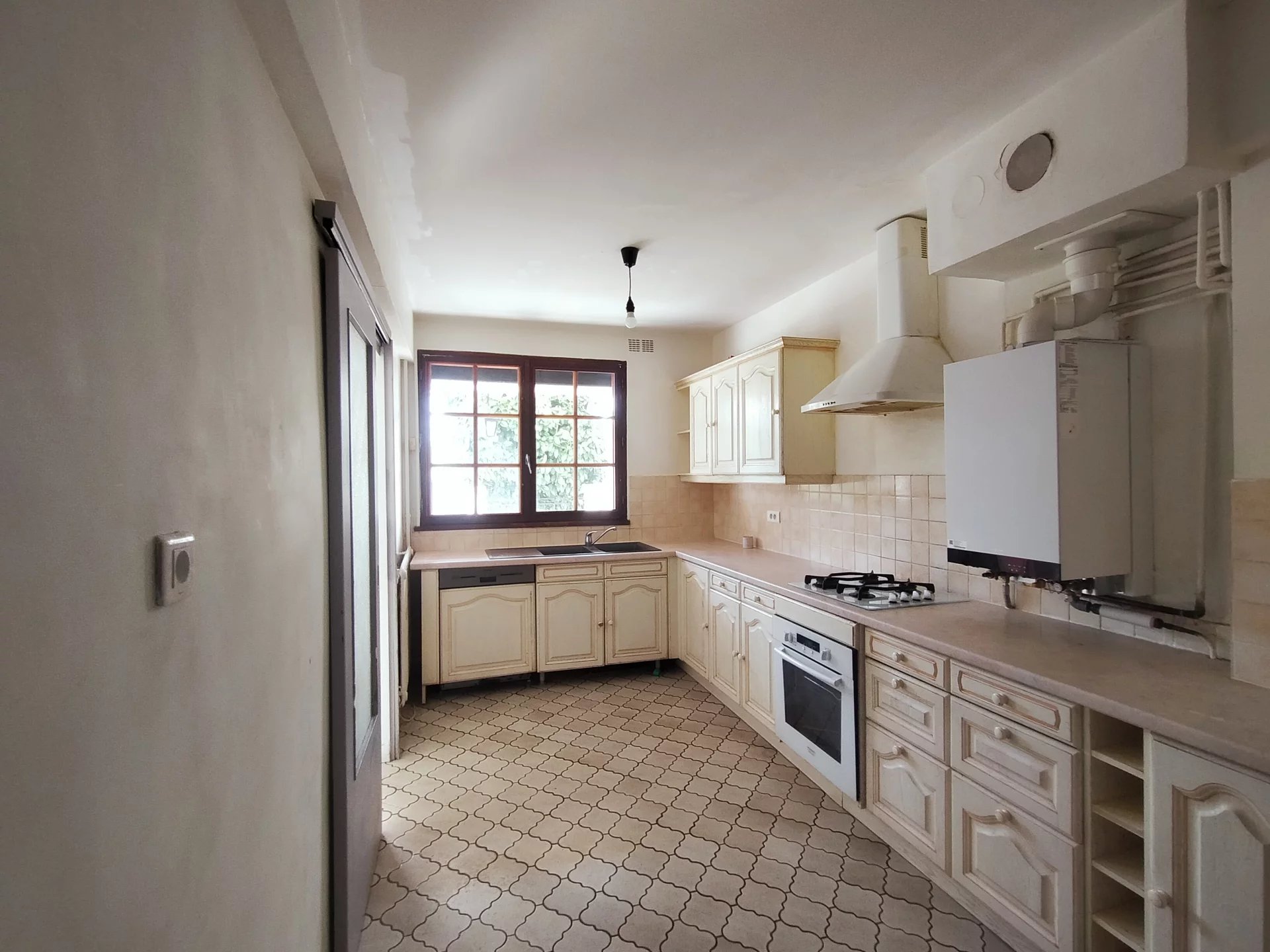 2681592 Location Meyzieu