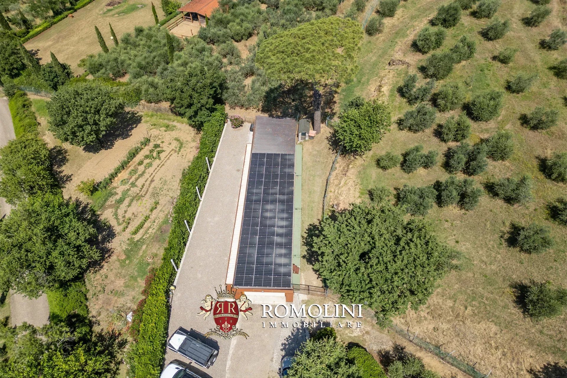 4 Bedroom Villa/Townhouse's Image 30