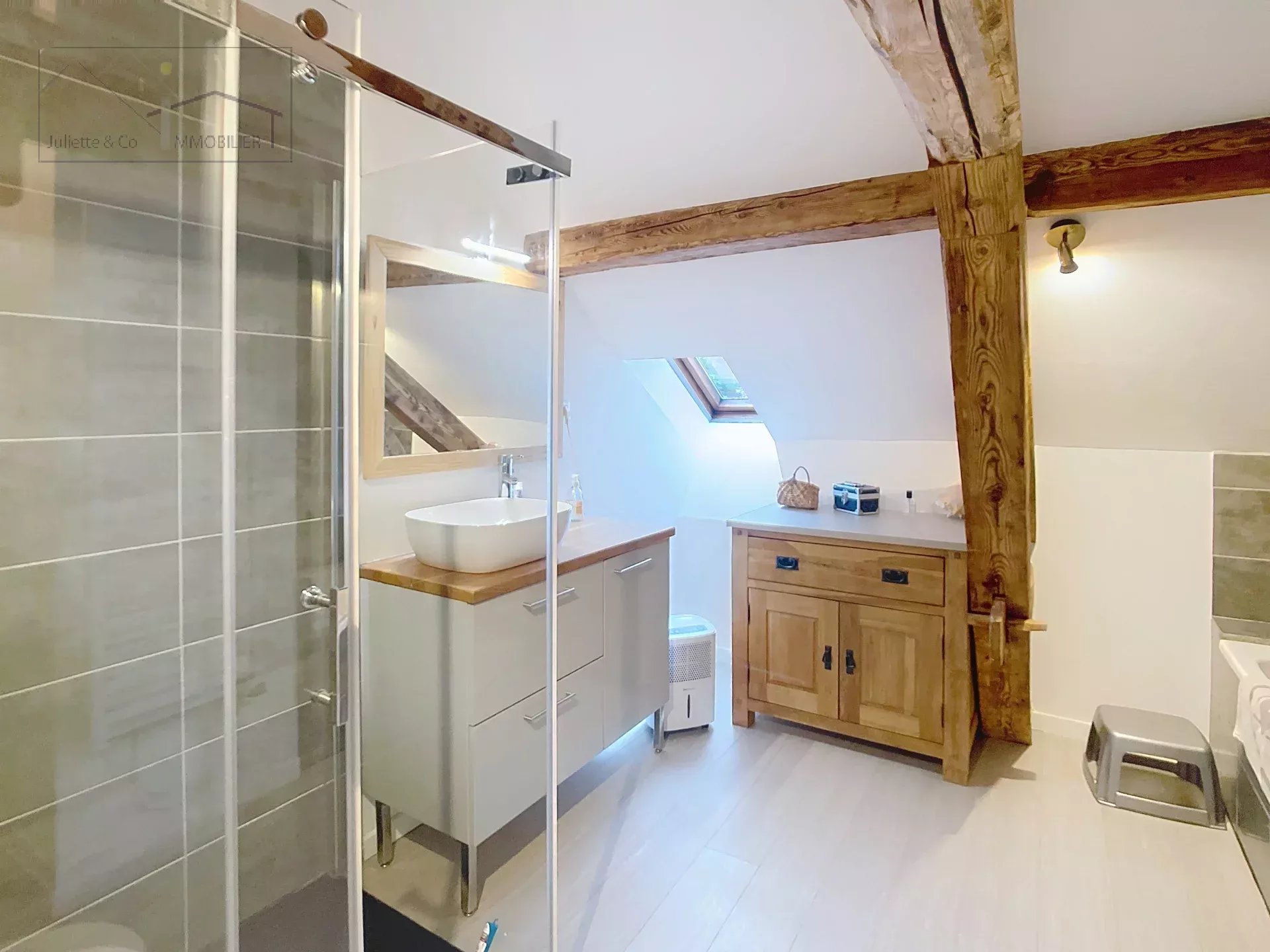 Photo of 260 m² former school converted into 3 furnished apartments in Les Houches
