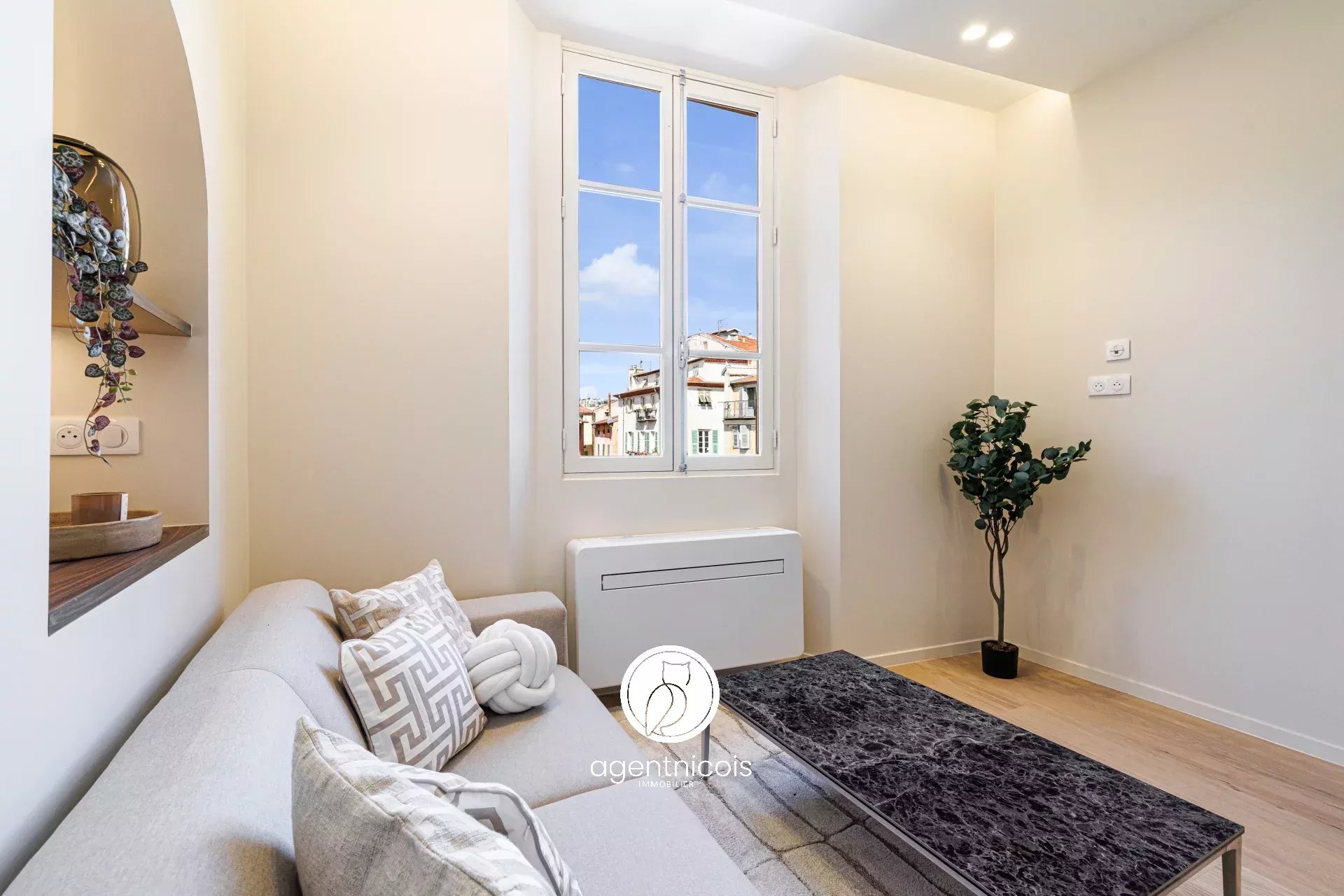 Agence immobilière de 