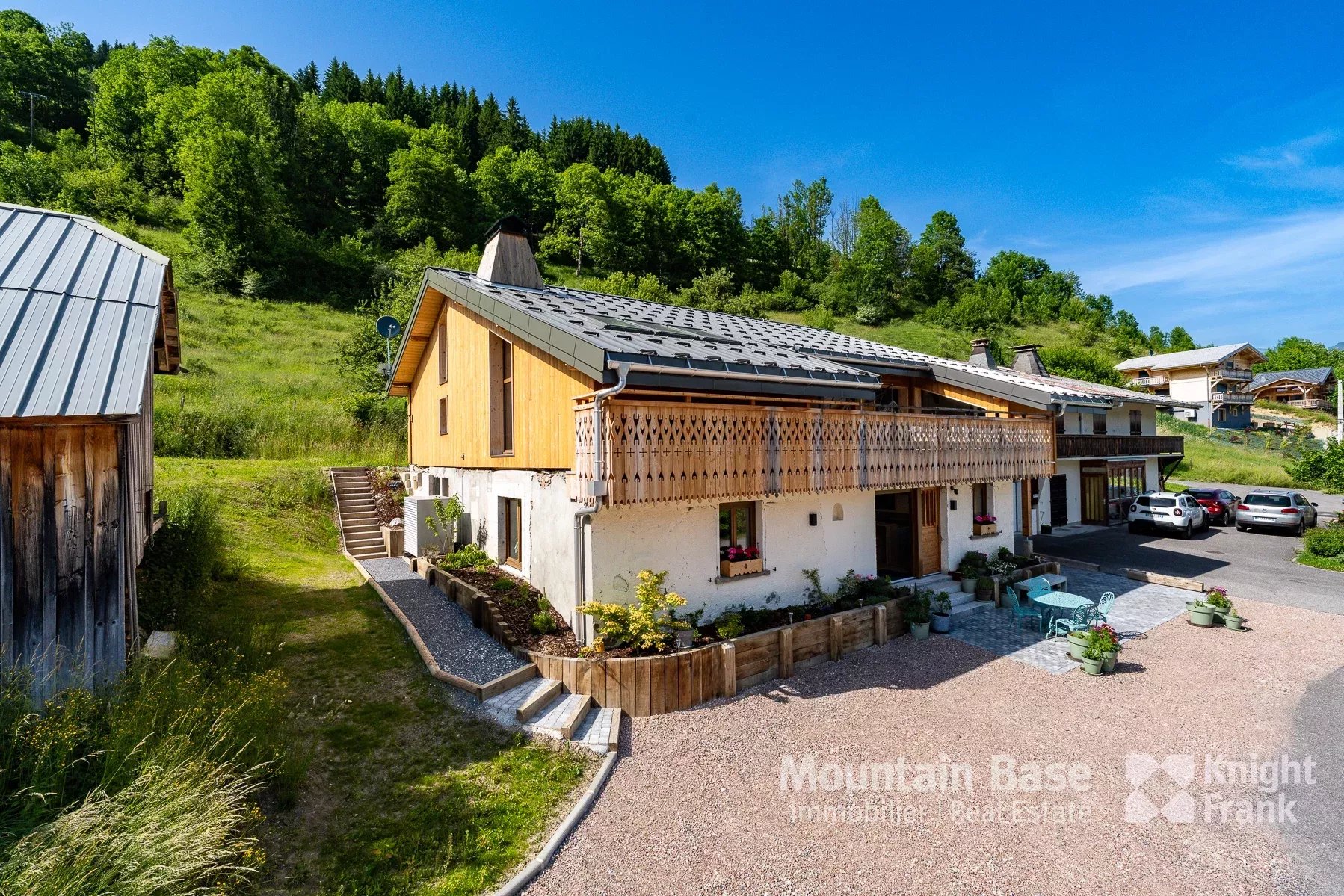 Photo of Stunning 7 bedroom chalet in La Côte d’Arbroz