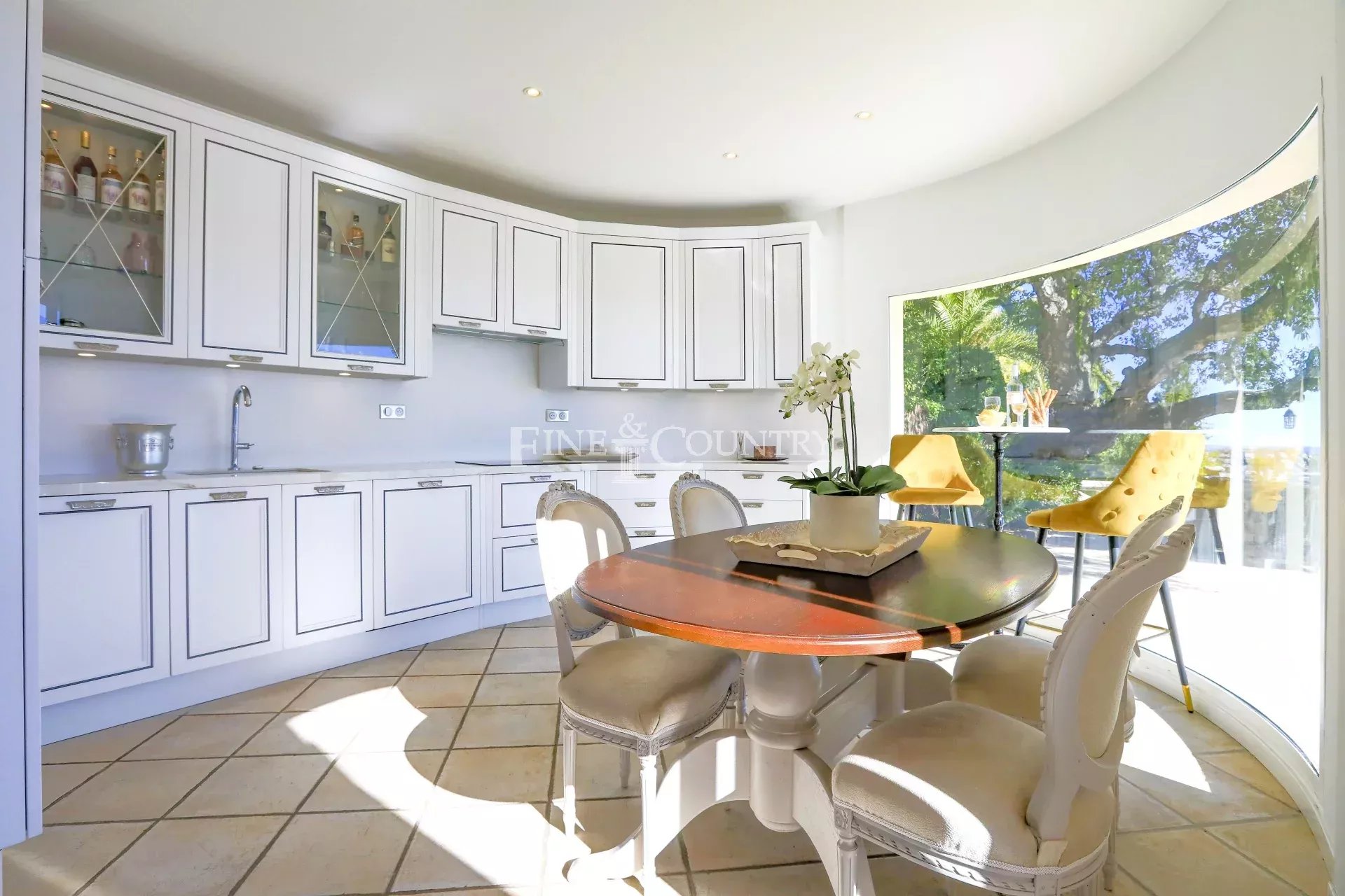 Photo of Villa for sale in Théoule-sur-Mer with panoramic sea view