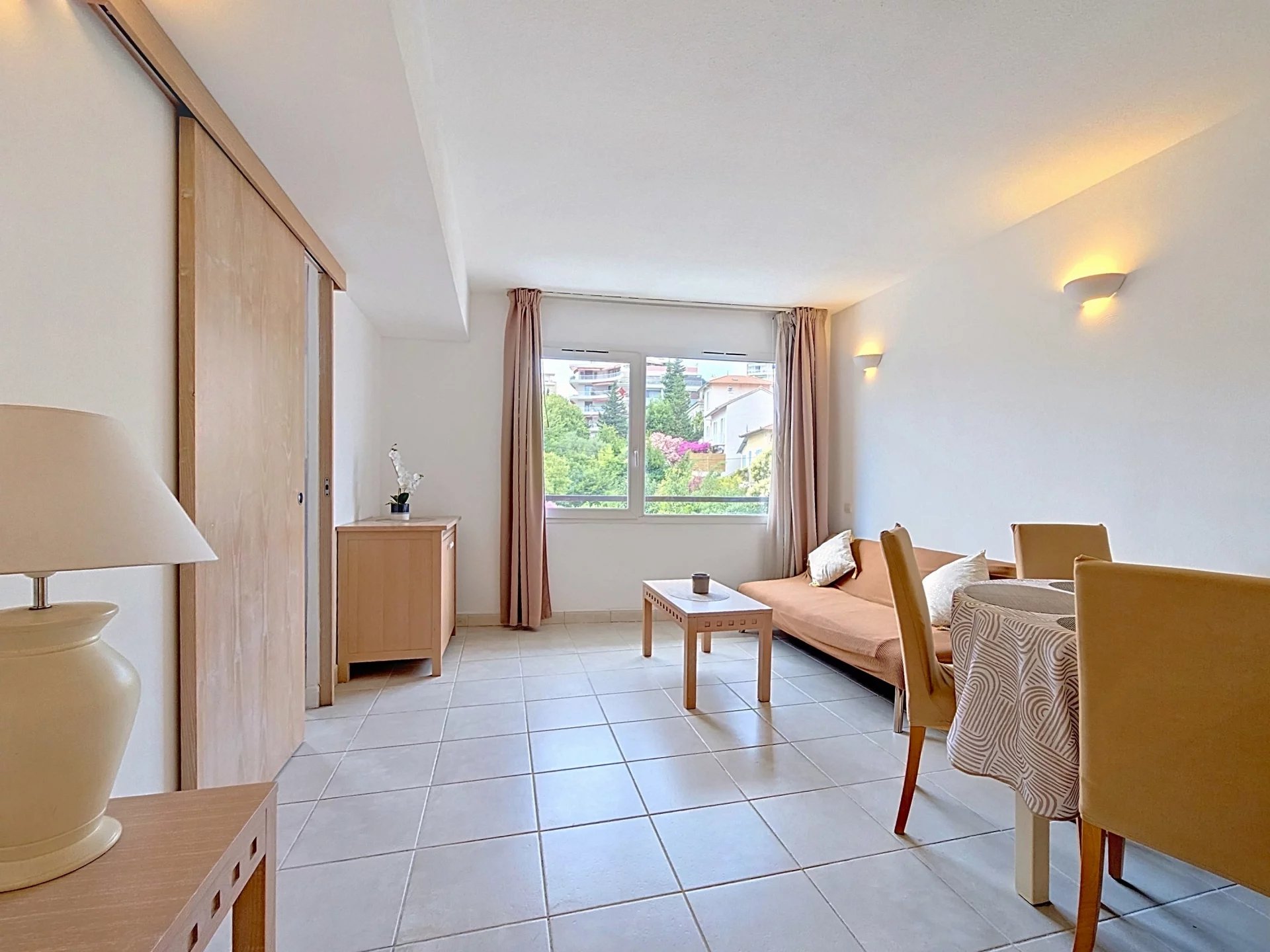 Agence immobilière de AZUR ACT IMMOBILIER