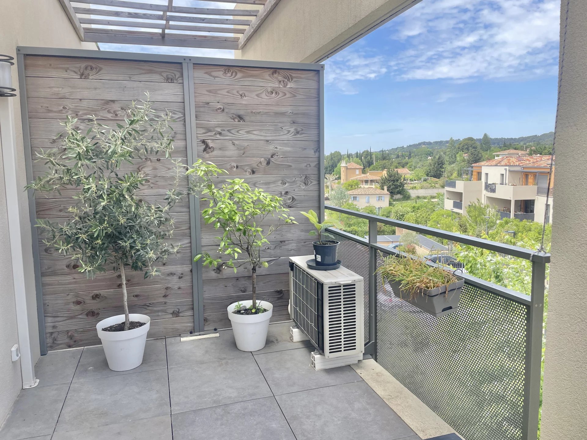 T2 de 42 m², terrasse et box en sous-sol - Photo 4