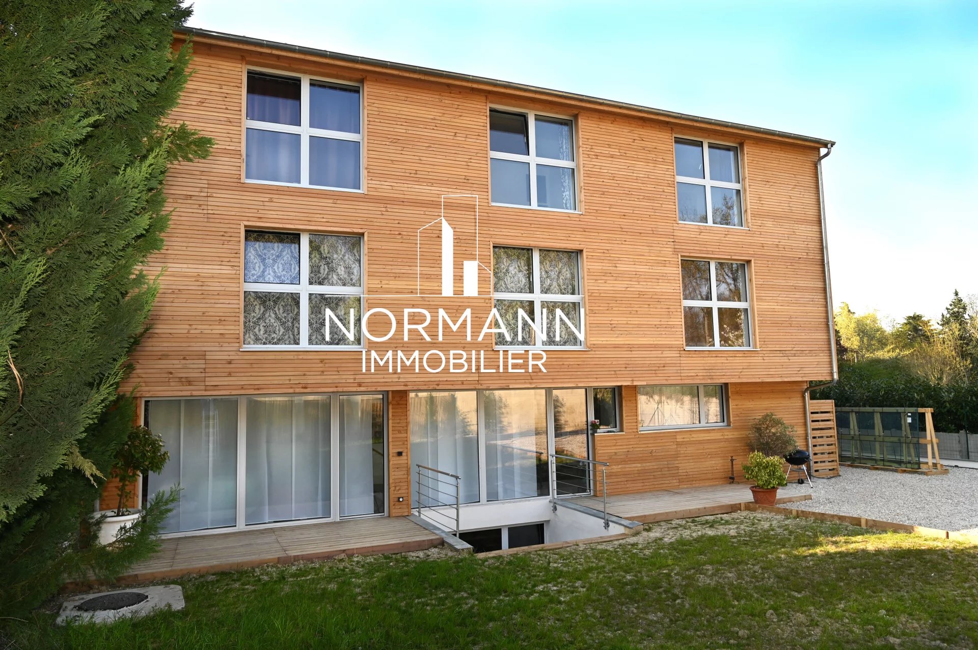 Agence immobilière de 