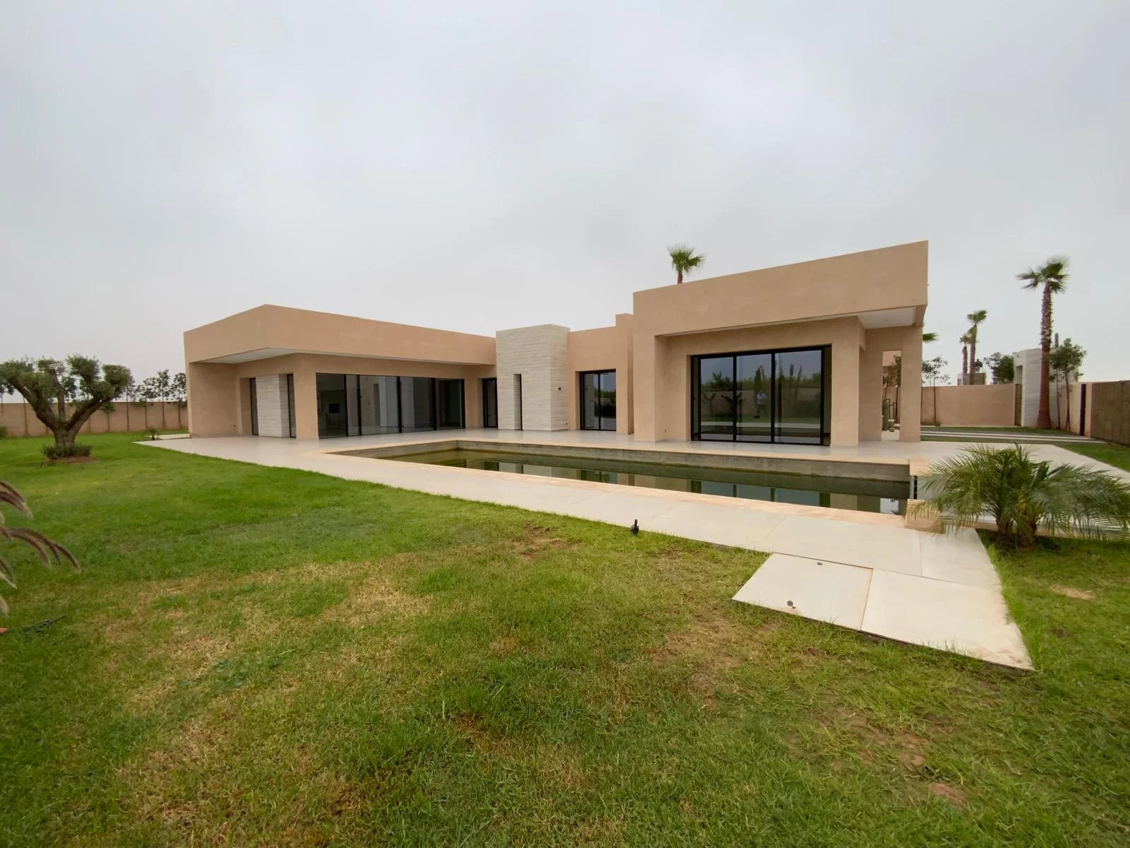 Sale Villa Marrakesh Route De L'Ourika