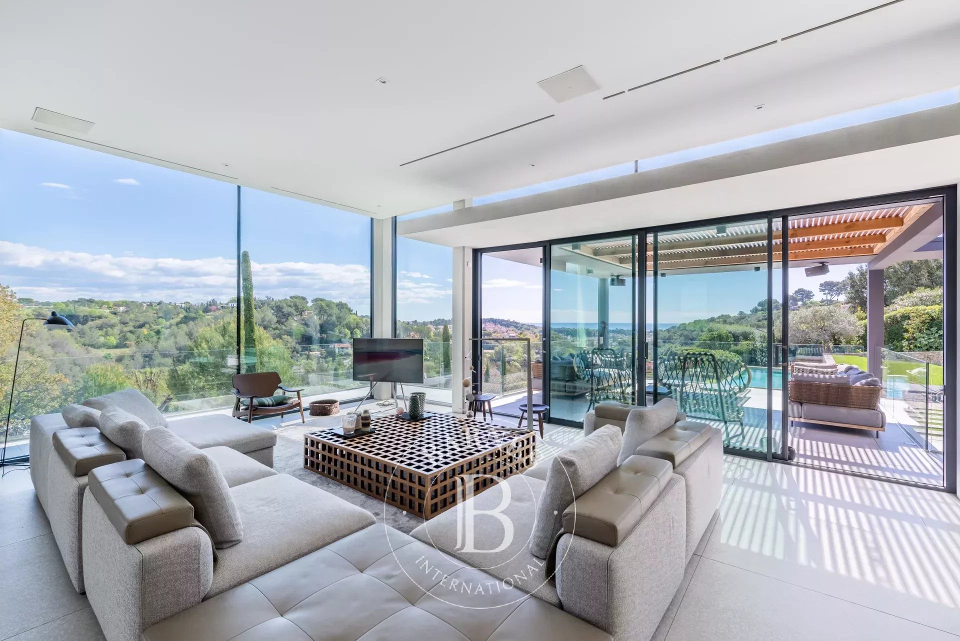 Entre Cannes et Nice - Domaine fermé - Contemporaine d’exception - Vue mer - picture 10