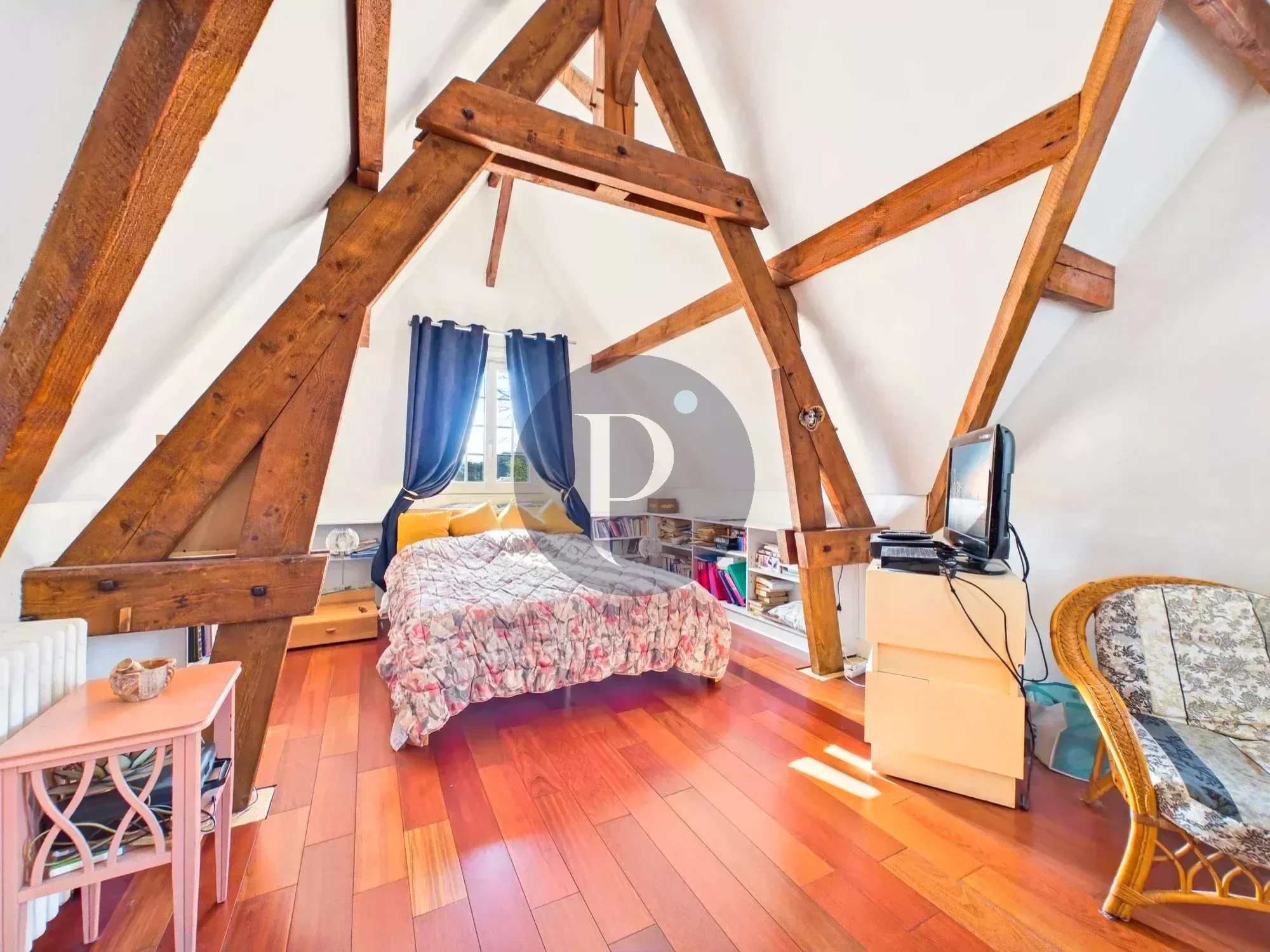 vente-maison-8-pieces-verrieres-le-buisson-85103086