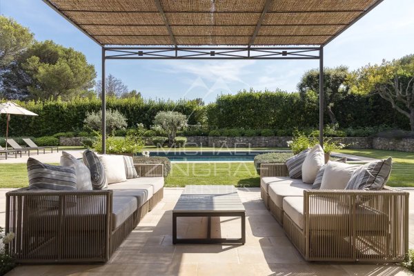 Modern Provençal Villa in Mougins | Prestigious Family Estate — photo 2