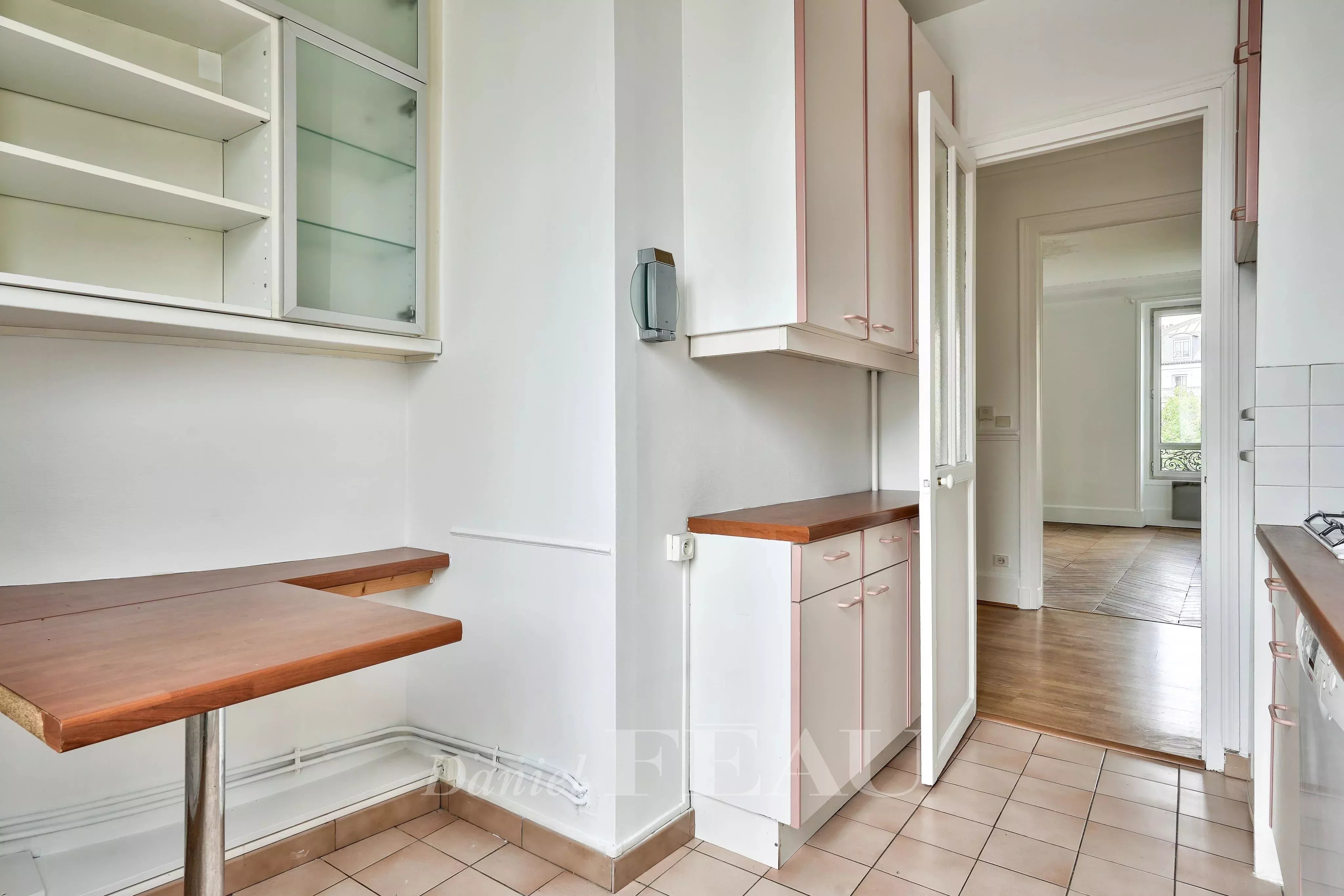 Sale Apartment Paris 17th