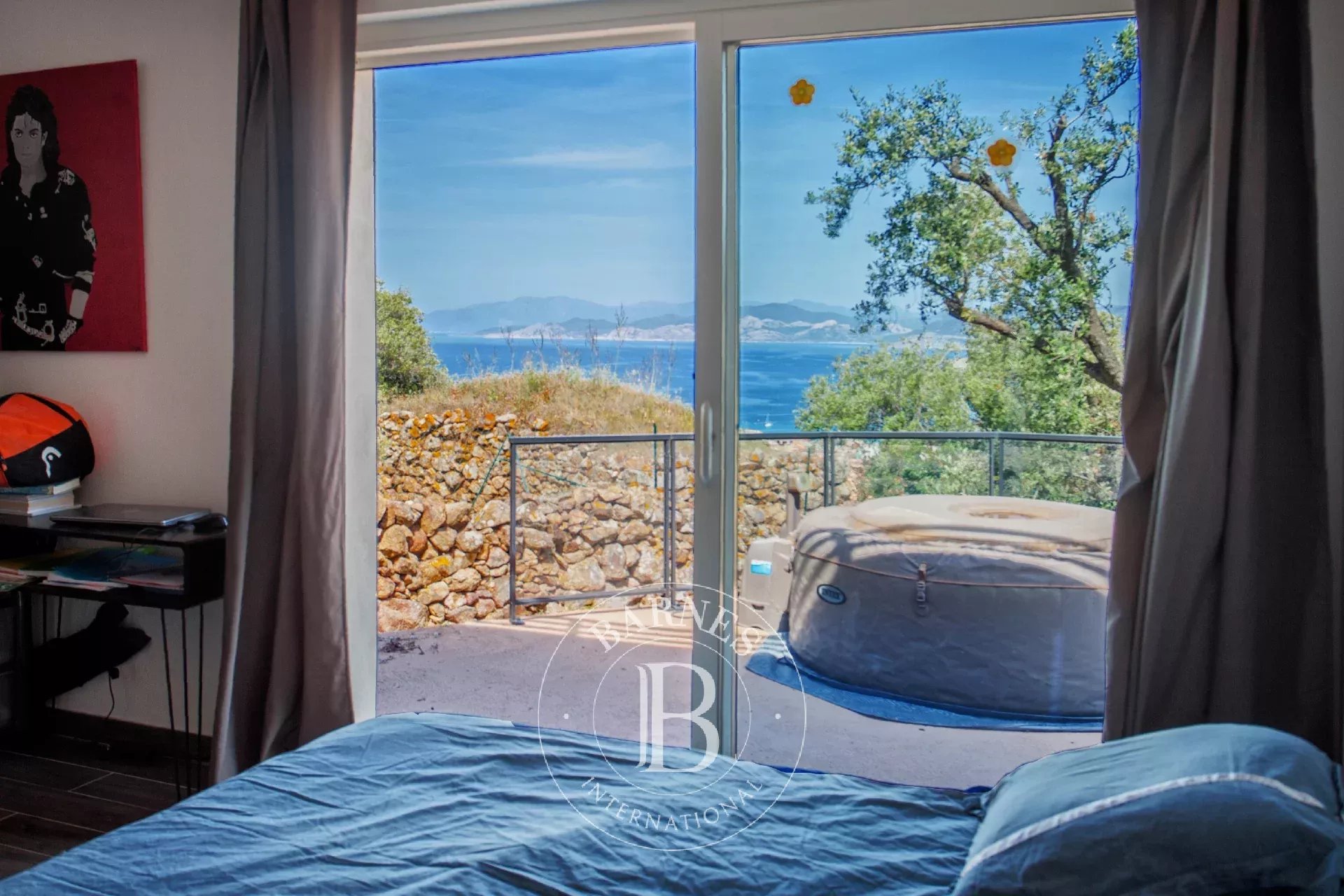 L'Ile Rousse, contemporary villa 5 bedrooms, panoramic sea and mountains views - picture 10