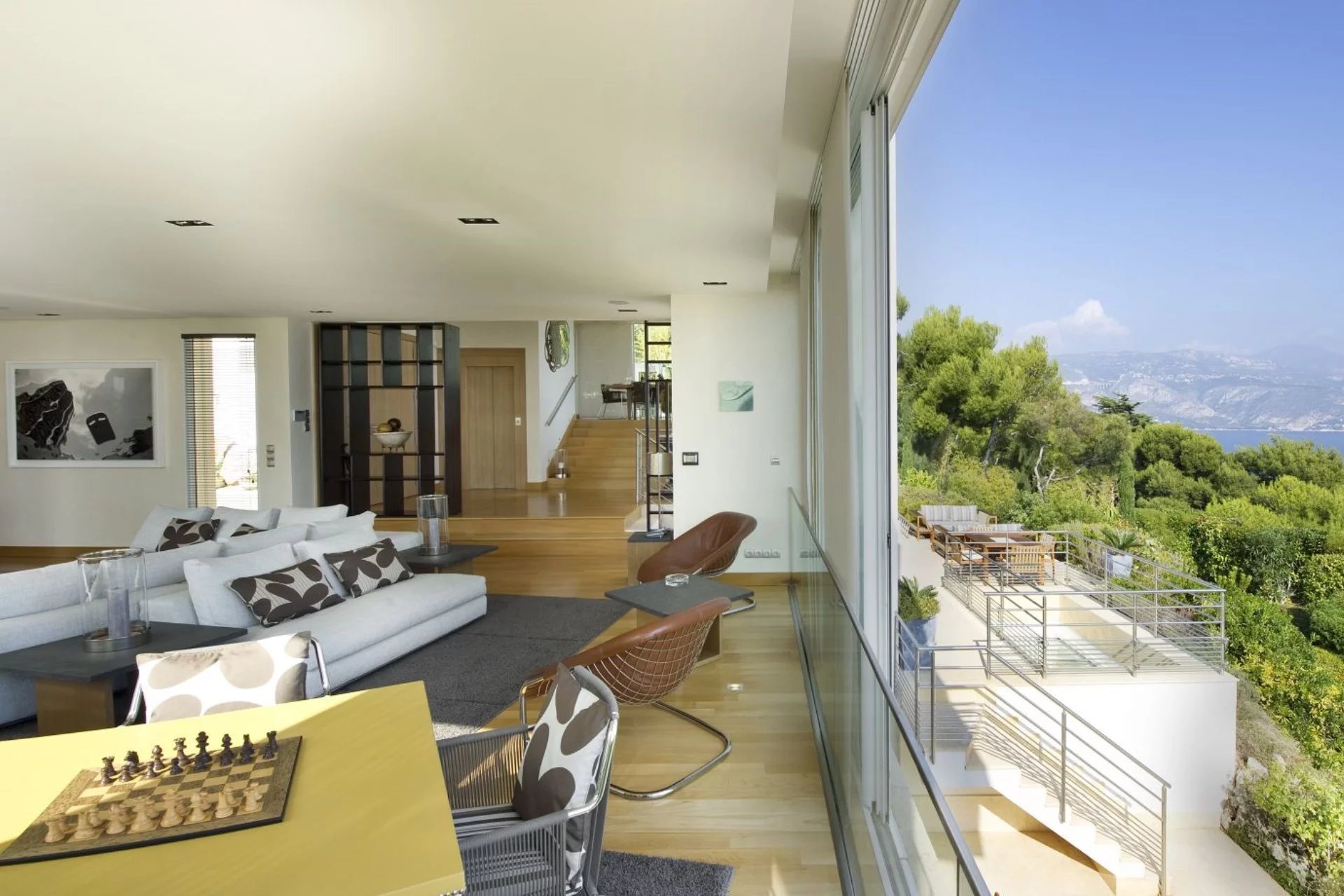 Luxury, modern 7-bedroom villa with hotel service