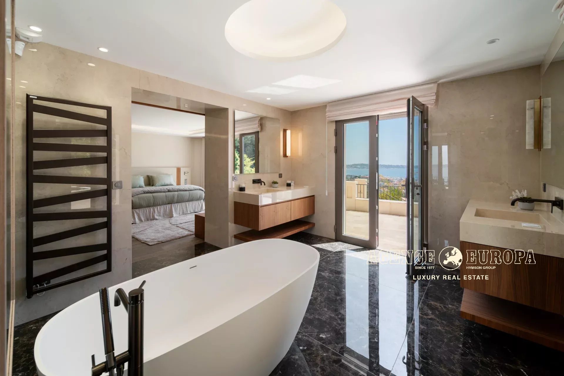 GOLFE-JUAN - SPACIOUS RENOVATED VILLA - PANORAMIC SEA VIEW