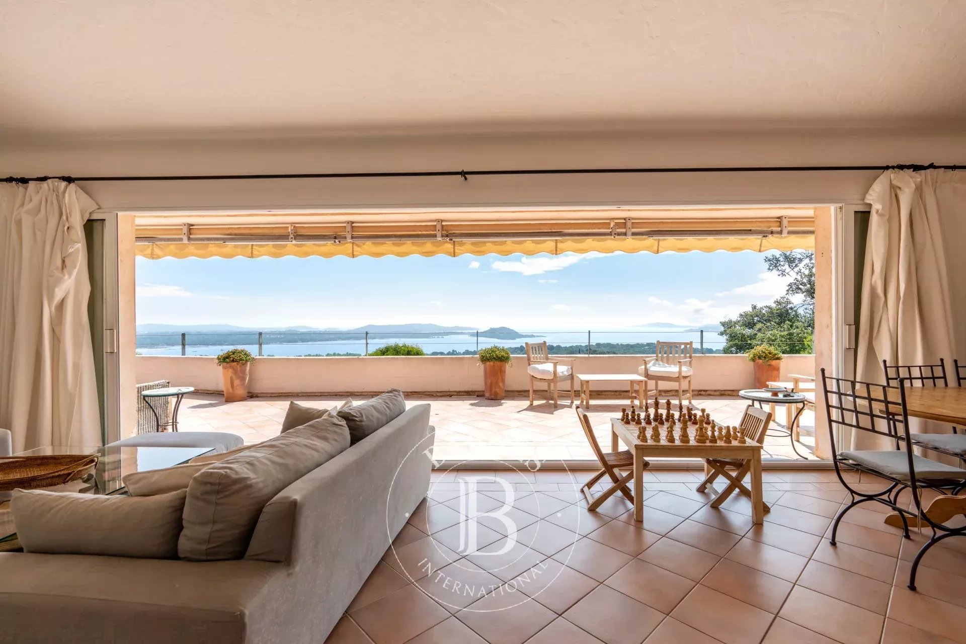 Villa Porto-Vecchio  -  ref 85956002 (picture 3)