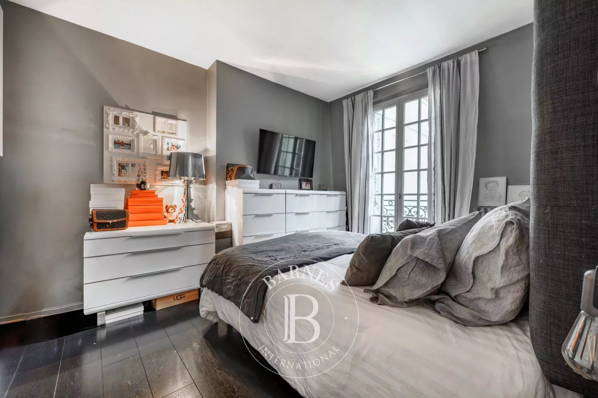 Daire Paris 8ème - picture 11