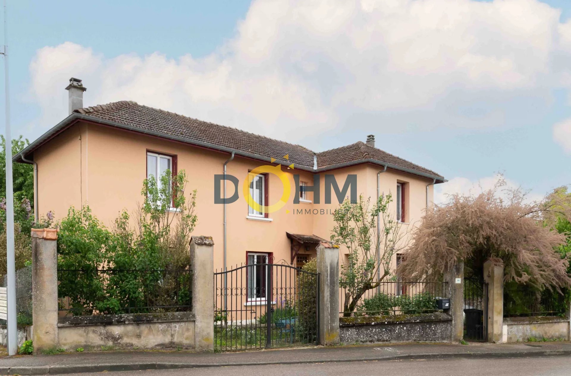 Maison bourgeoise de caractère   141 m2   Parc arboré   Cent
