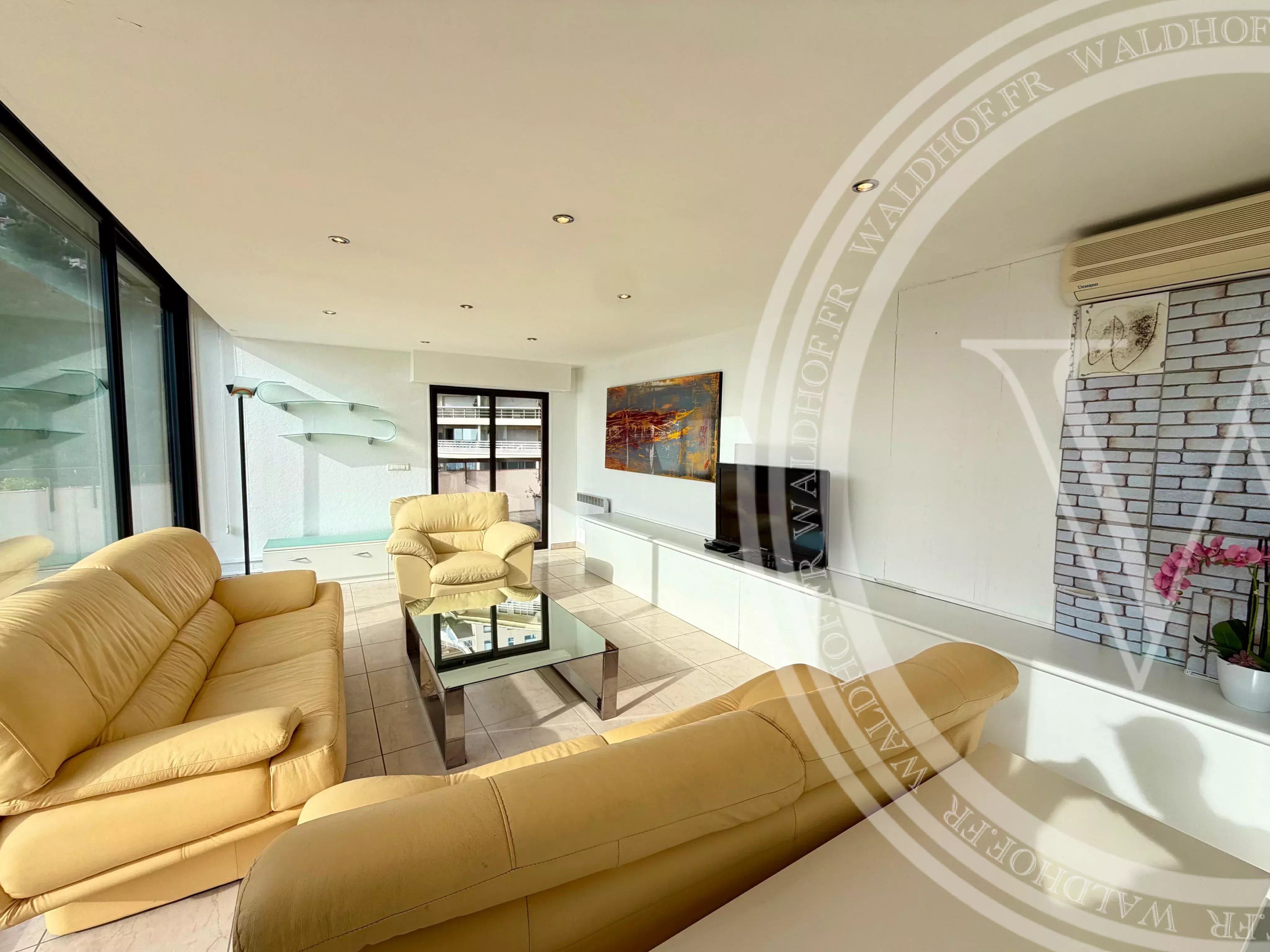 Exceptional Penthouse in Beausoleil with Panoramic Terrace and Sea Views