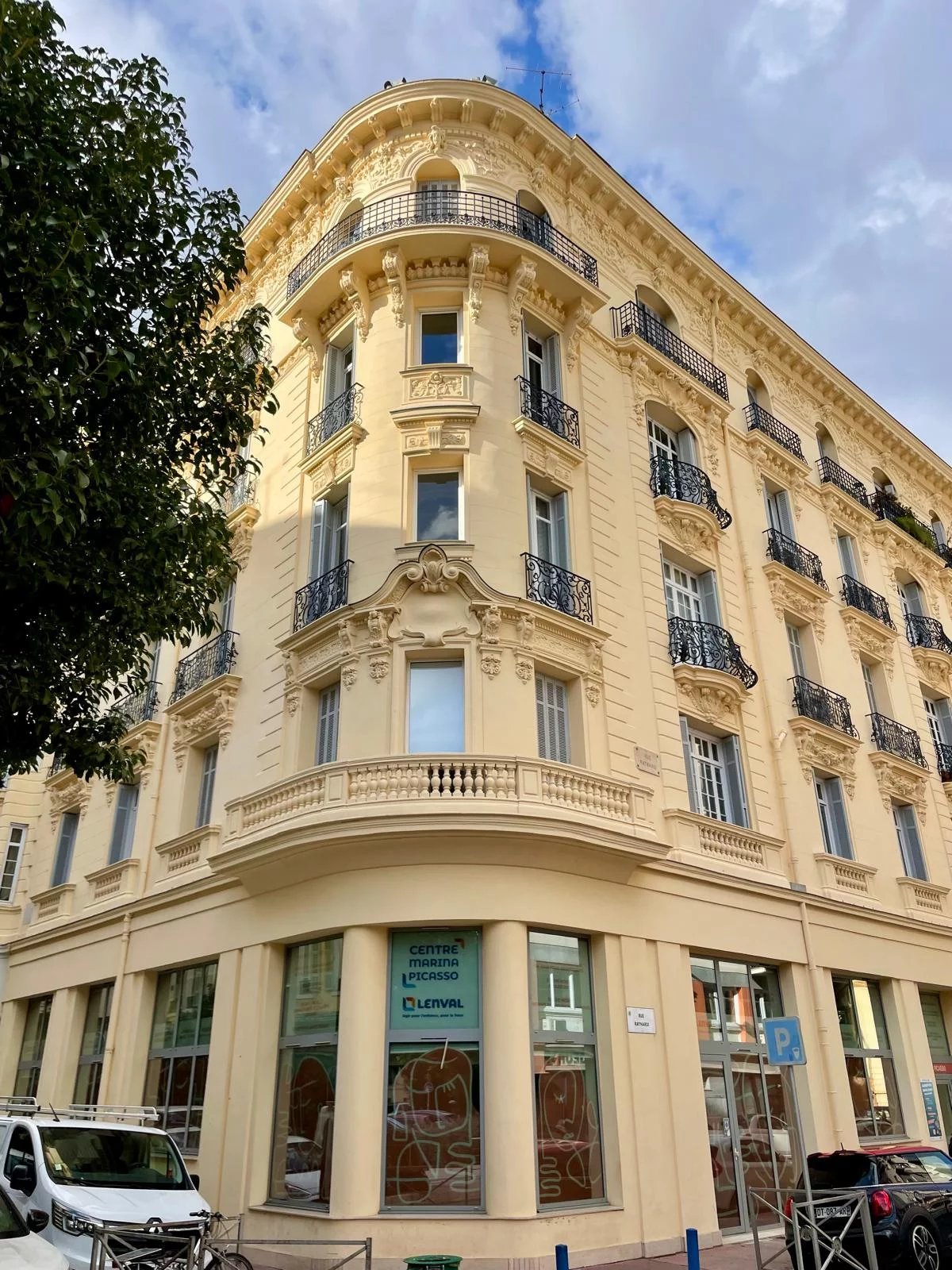 Agence immobilière de 