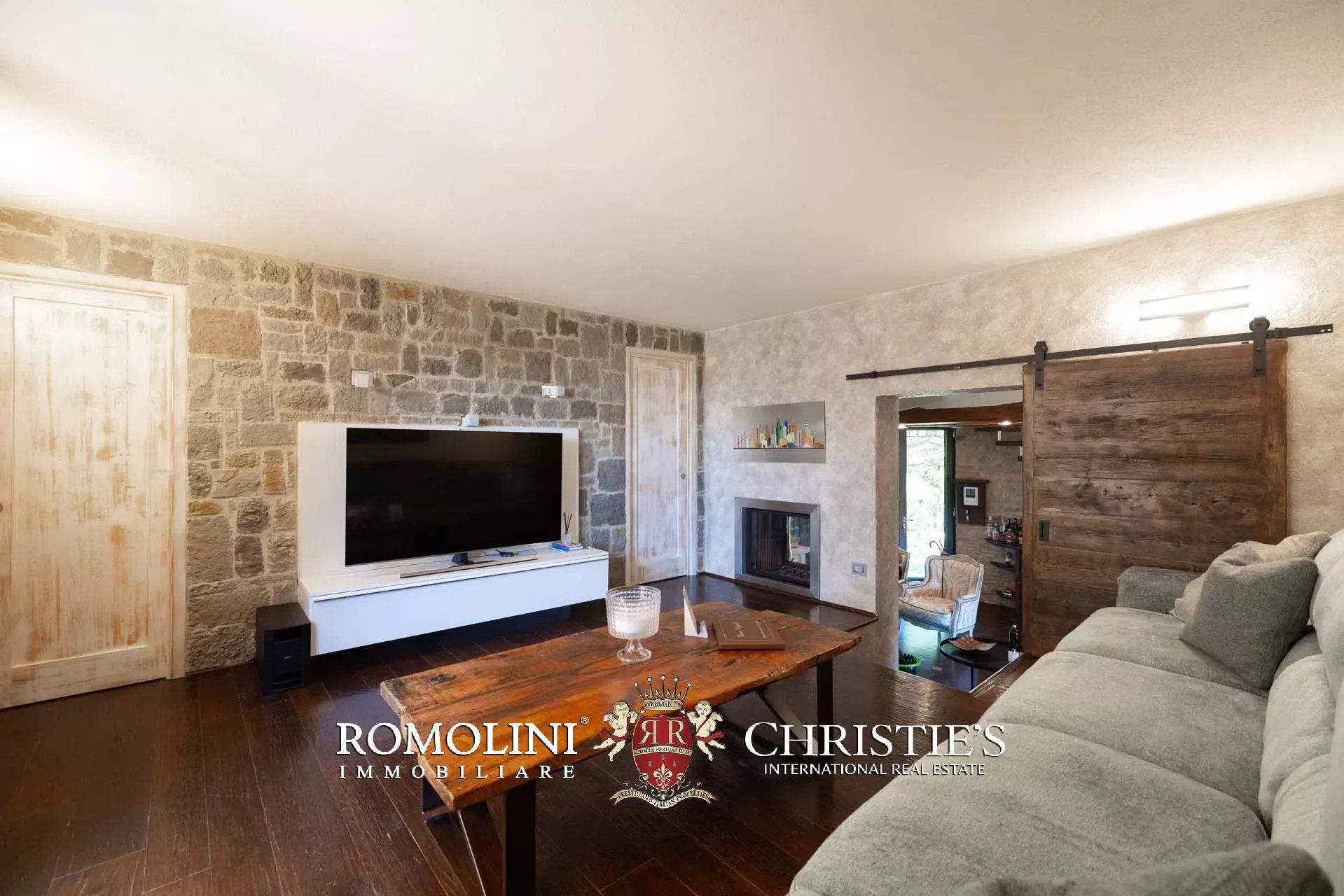 3 Bedroom Villa/Townhouse's Image 34